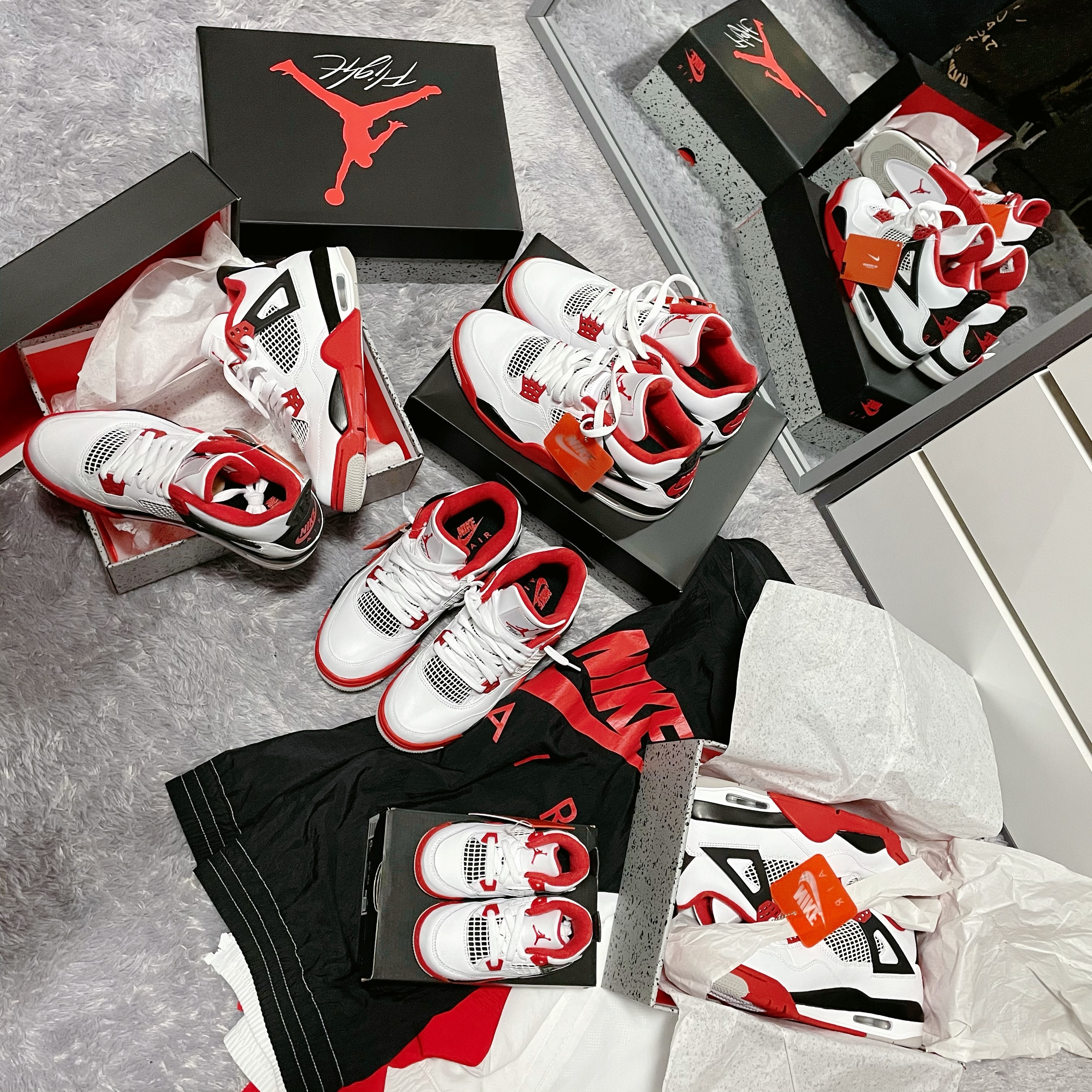 (GS) Jordan 4 Retro OG Fire Red 2020 착용 스타일 - 2