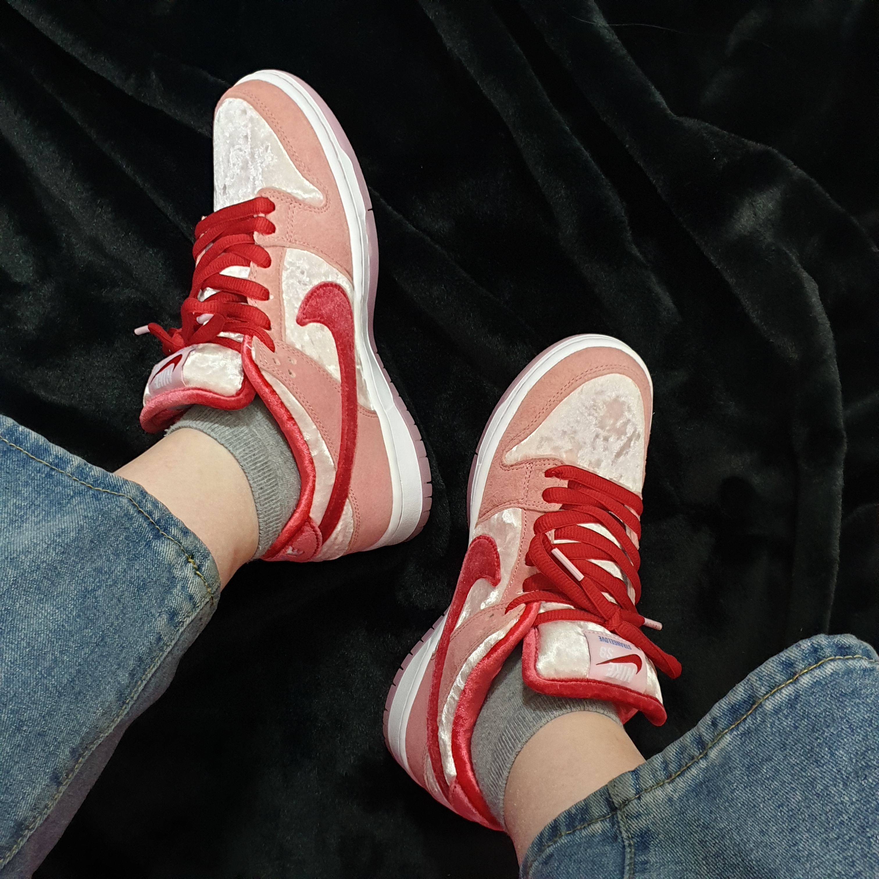 Nike x StrangeLove SB Dunk Low Pink (Regular Box) 착용 스타일 - 3