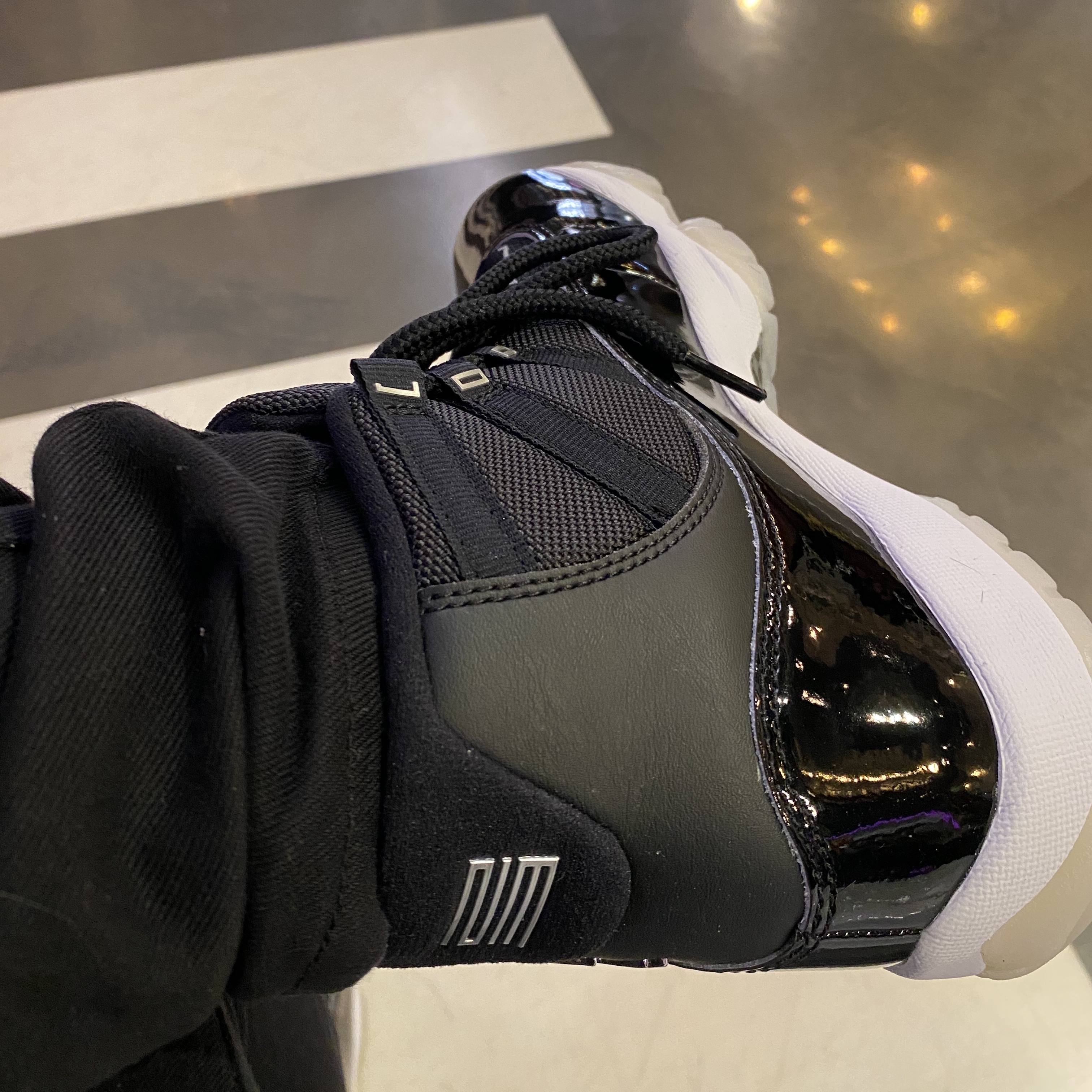 (W) Jordan 11 Retro Jubilee 착용 스타일 - 4