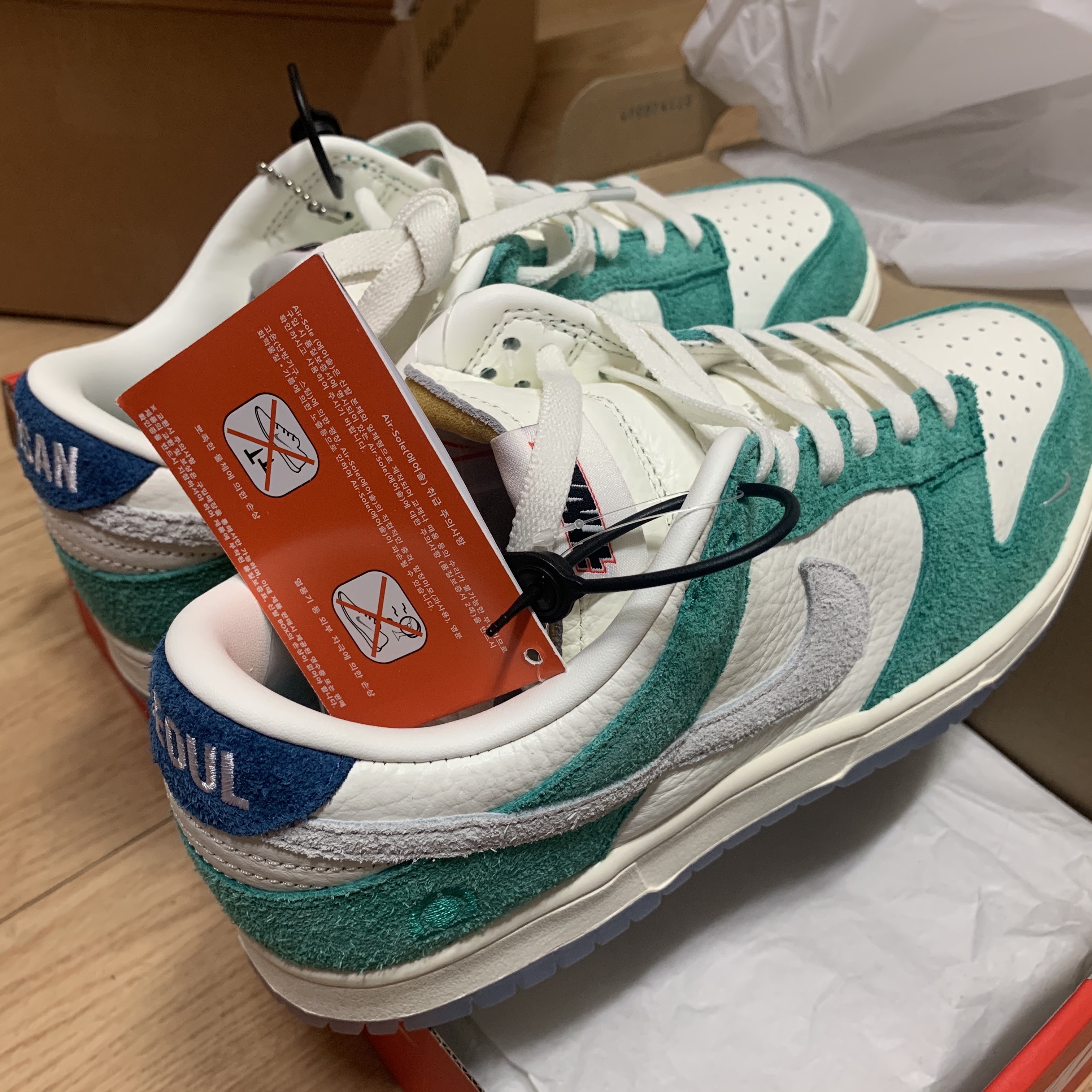 Nike x Kasina Dunk Low Road Sign - Kasina Exclusive 착용 스타일 - 3
