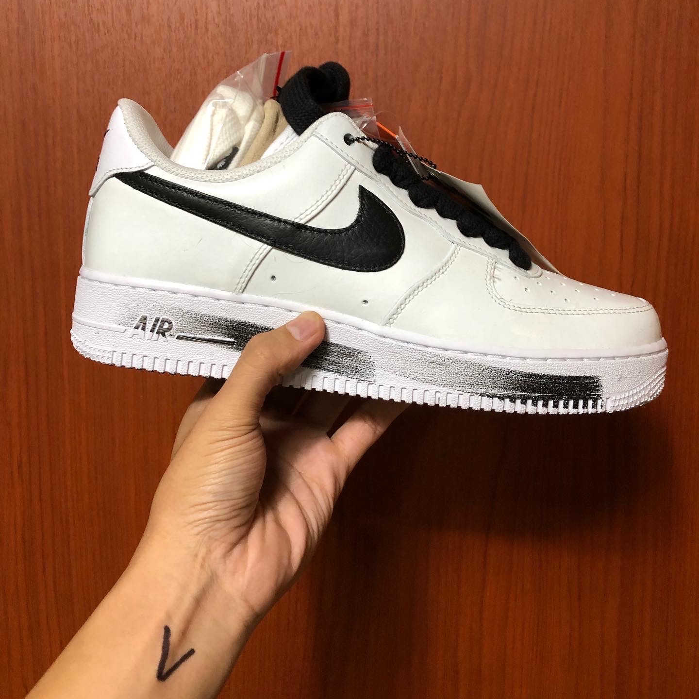 Nike x Peaceminusone Air Force 1 Low Para-Noise 2.0 착용 스타일