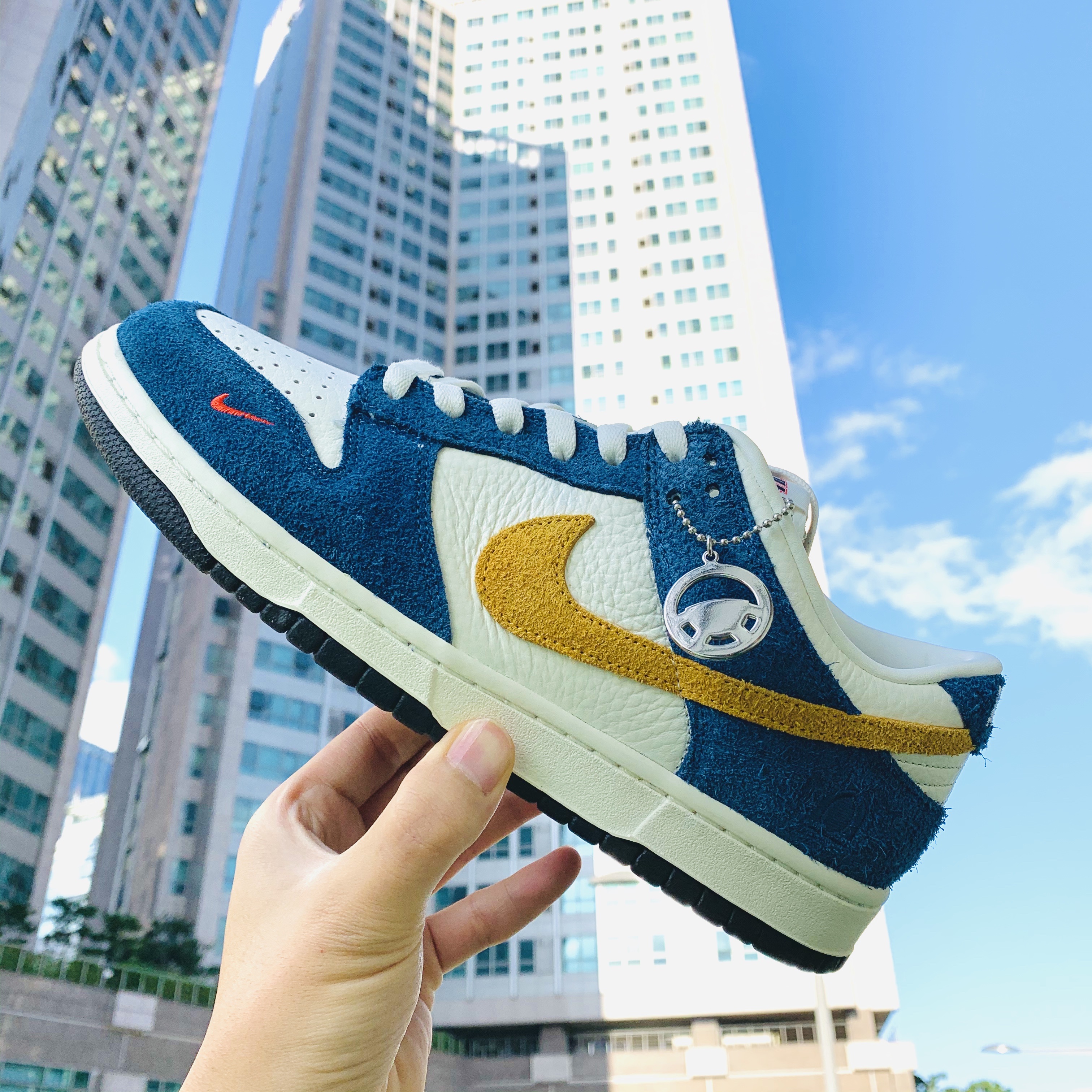 Nike x Kasina Dunk Low 80's Bus 착용 스타일 - 1