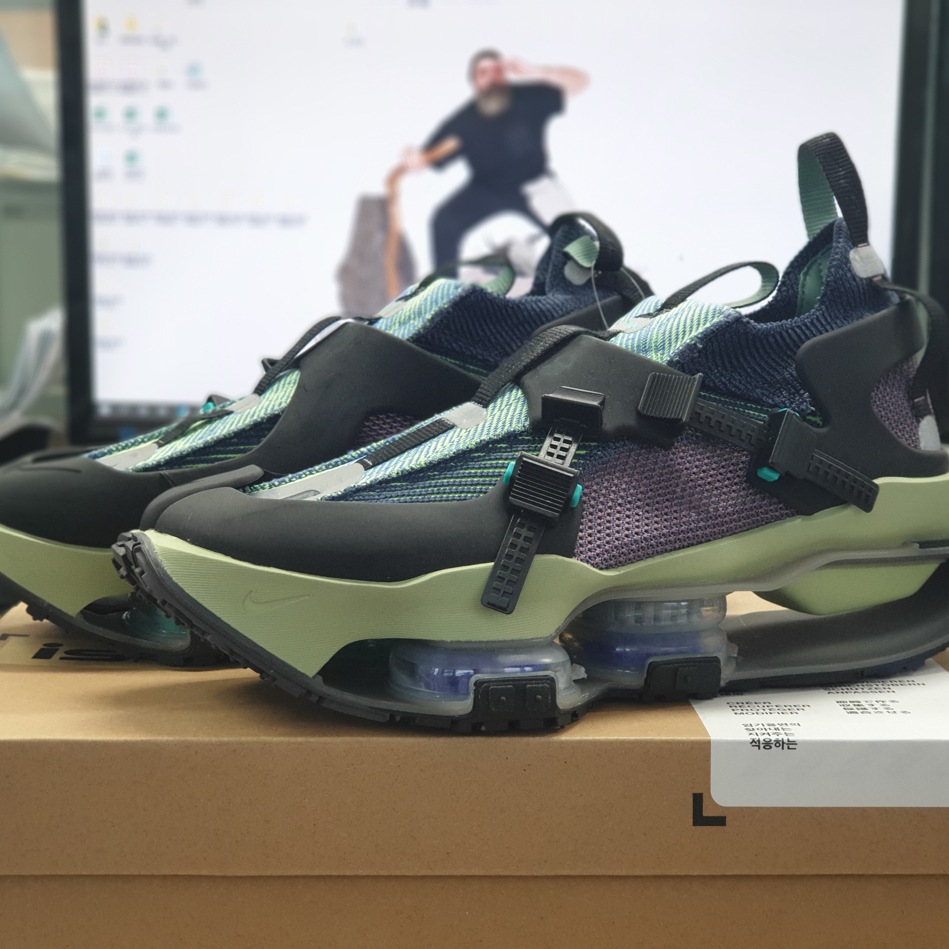 Nike ISPA Road Warrior Clear Jade 착용 스타일