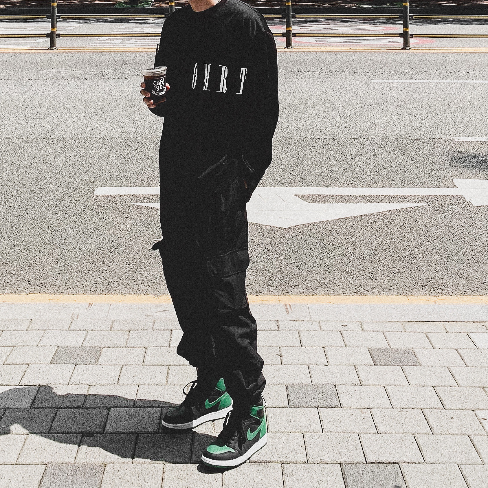 Jordan 1 Retro High OG Pine Green Black 착용 스타일 - 2