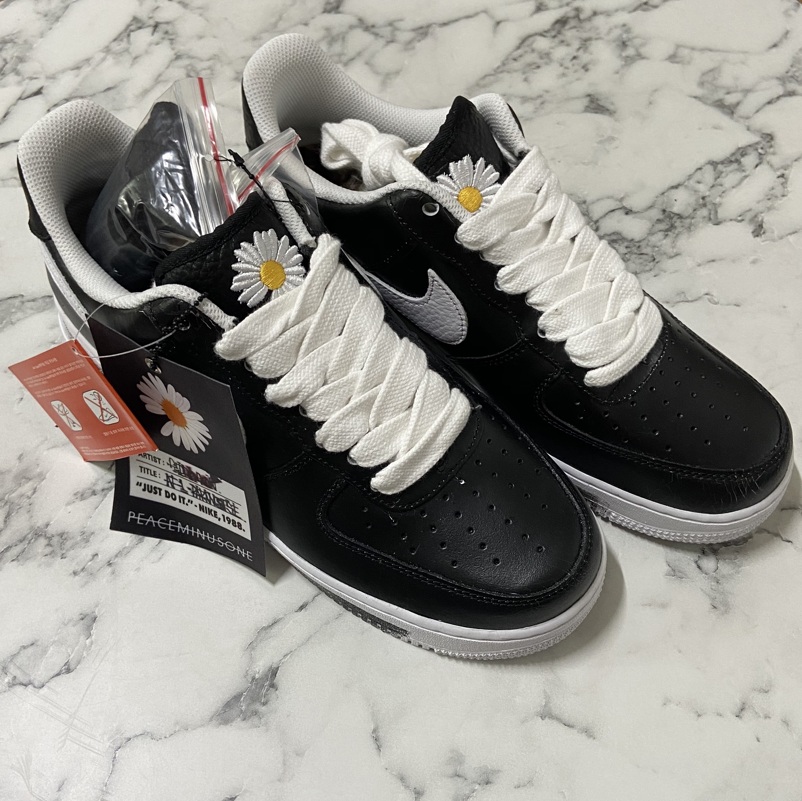 Nike x Peaceminusone Air Force 1 Low Para-Noise 착용 스타일
