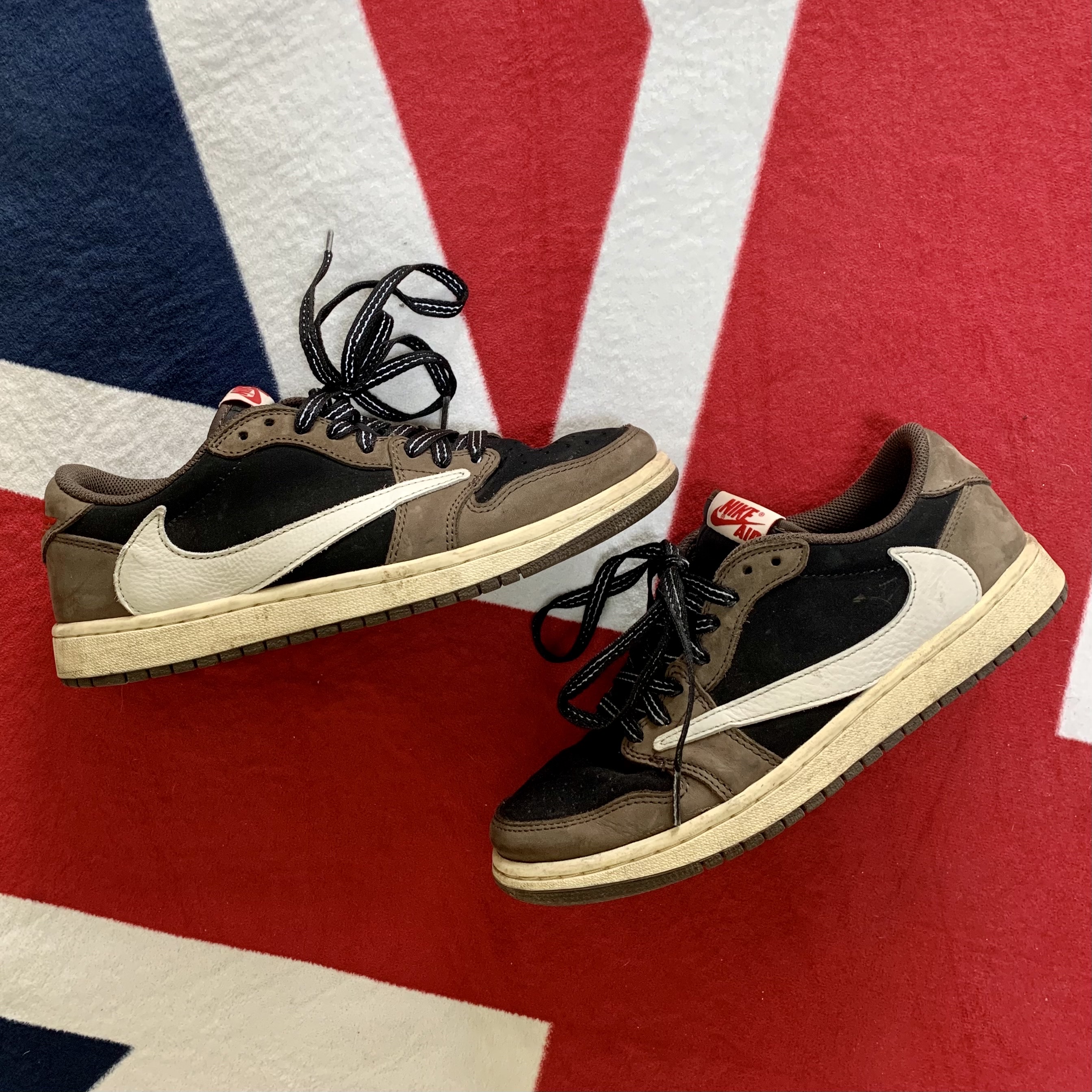 Jordan 1 x Travis Scott Retro Low OG SP Mocha 착용 스타일