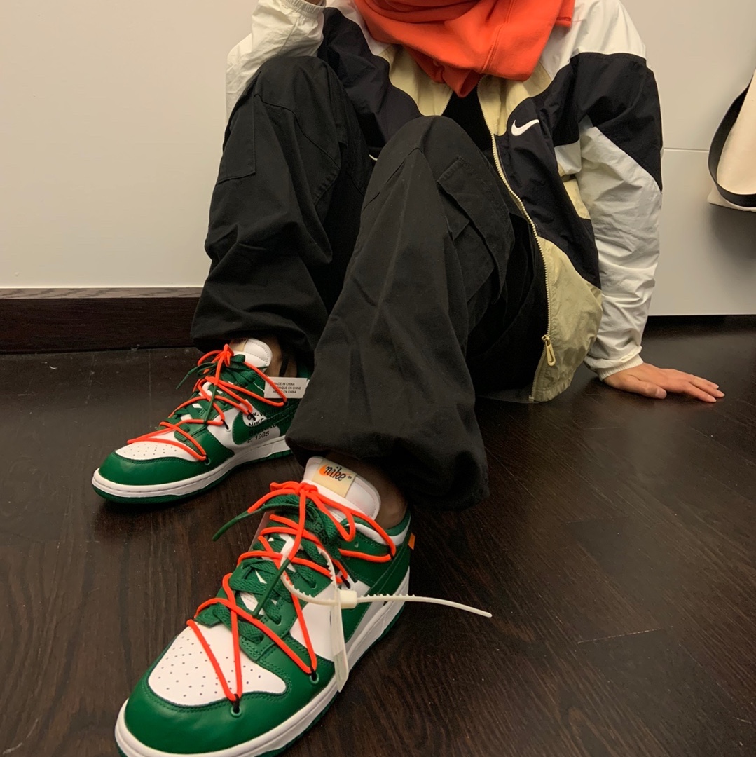 Nike x Off-White Dunk Low Pine Green 착용 스타일