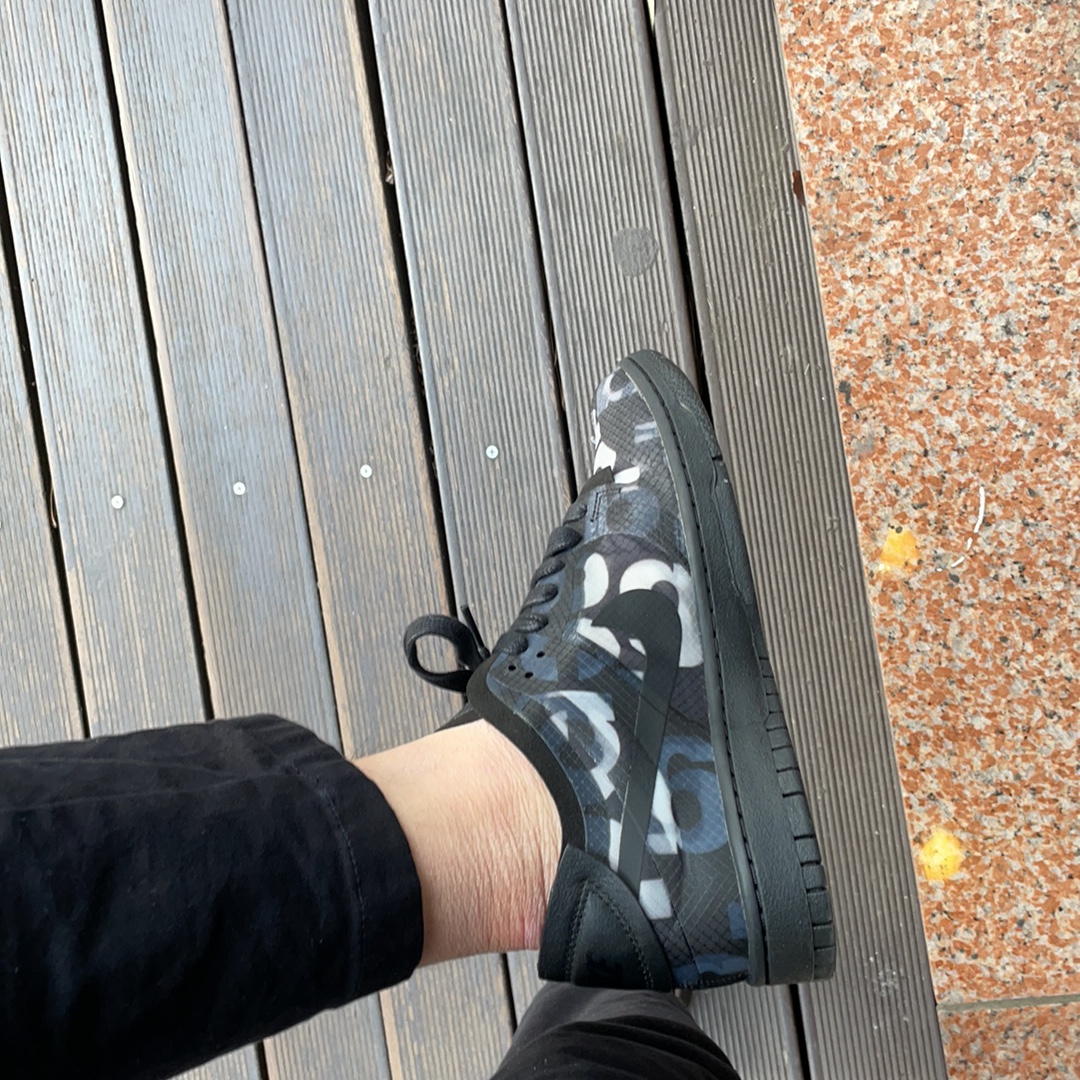 (W) Nike x Comme des Garcons Dunk Low Print 착용 스타일 - 1