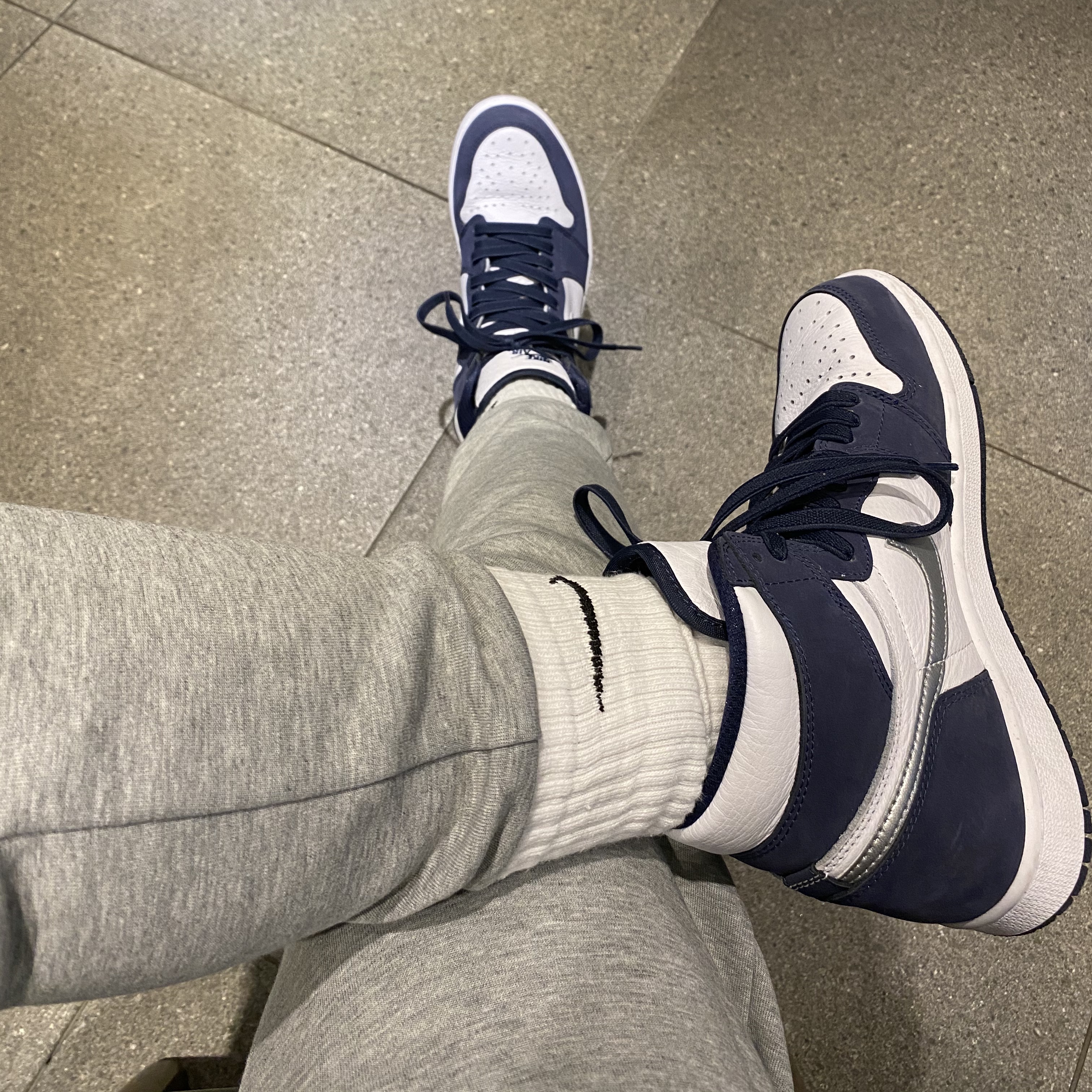 Jordan 1 Retro High OG CO.JP Midnight Navy 착용 스타일