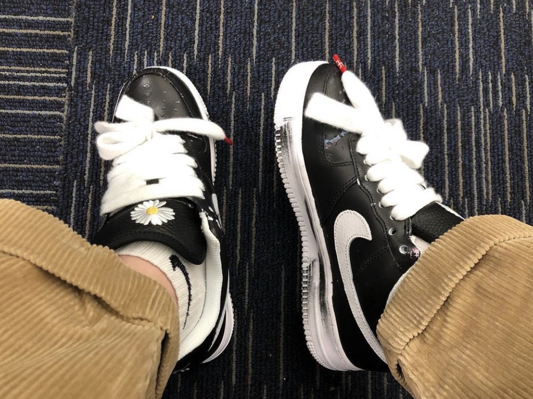 Nike x Peaceminusone Air Force 1 Low Para-Noise 착용 스타일
