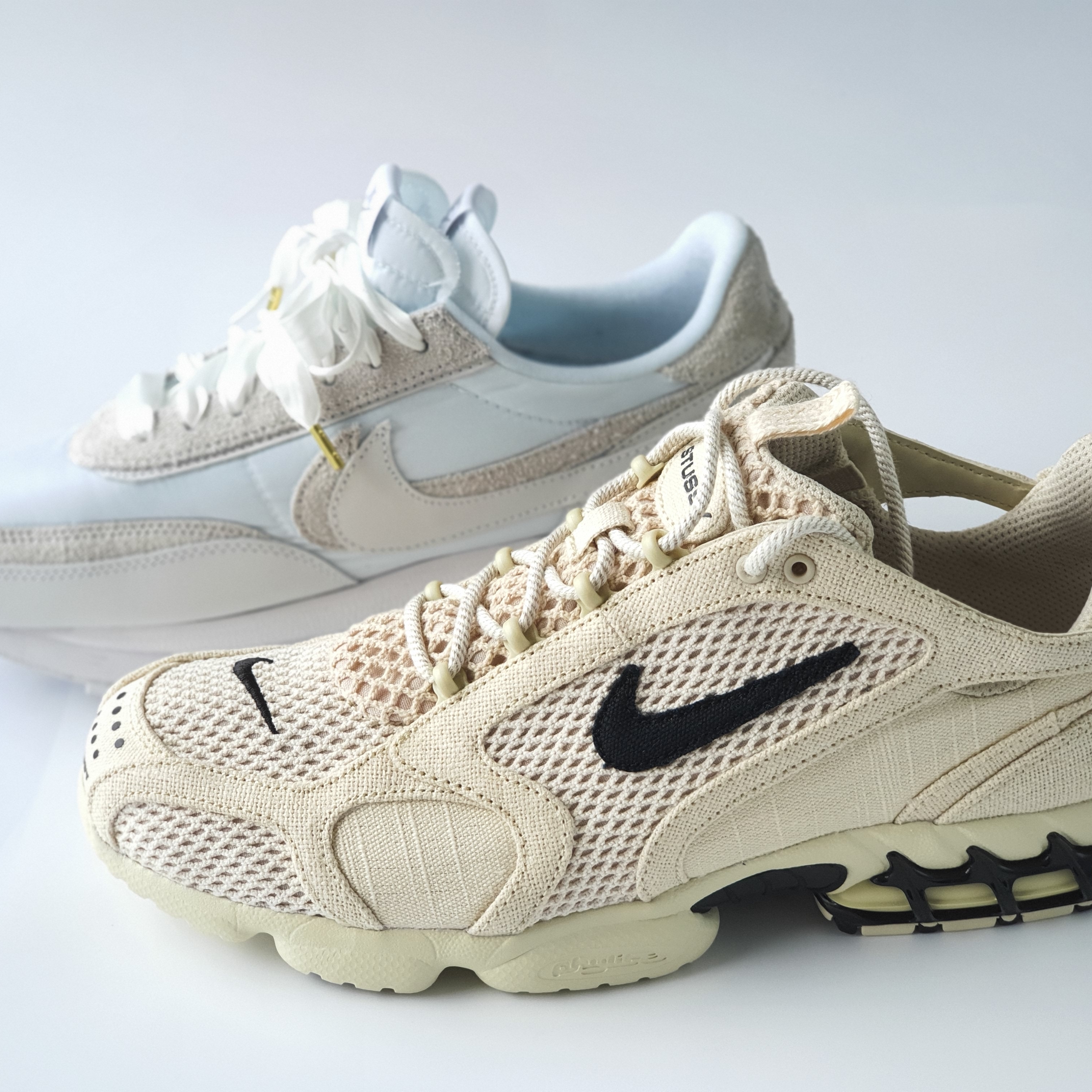 Nike x Stussy Air Zoom Spiridon Cage 2 Fossil, Nike x Sacai LDWaffle White Nylon 착용 스타일