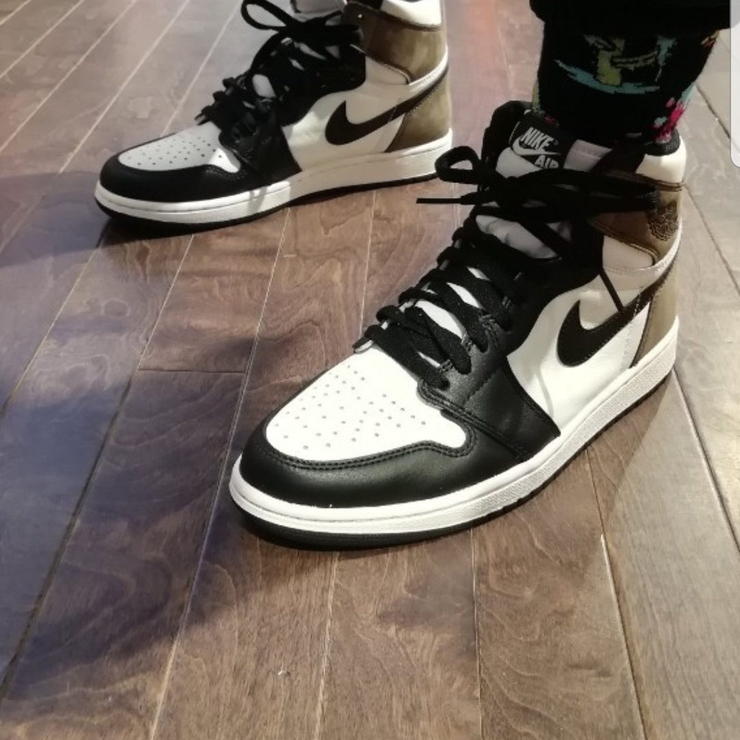 Jordan 1 Retro High OG Black Mocha 착용 스타일