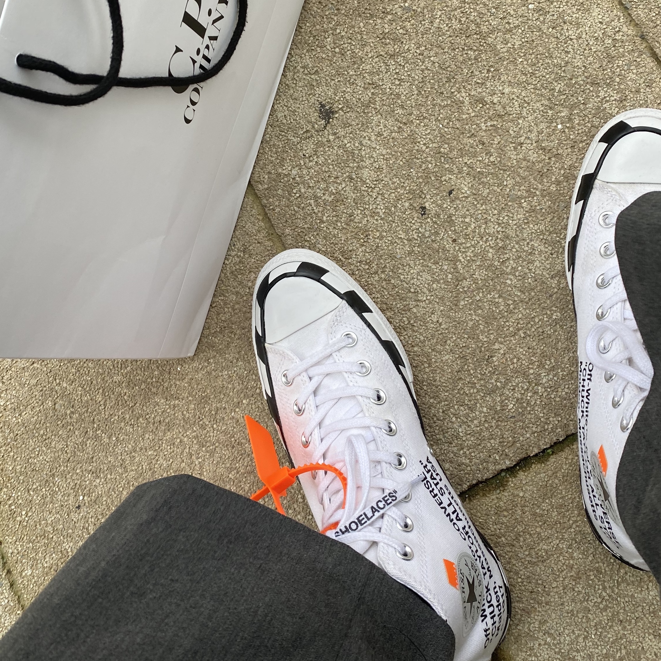 Converse x Off-White Chuck 70 High V2 2018 착용 스타일