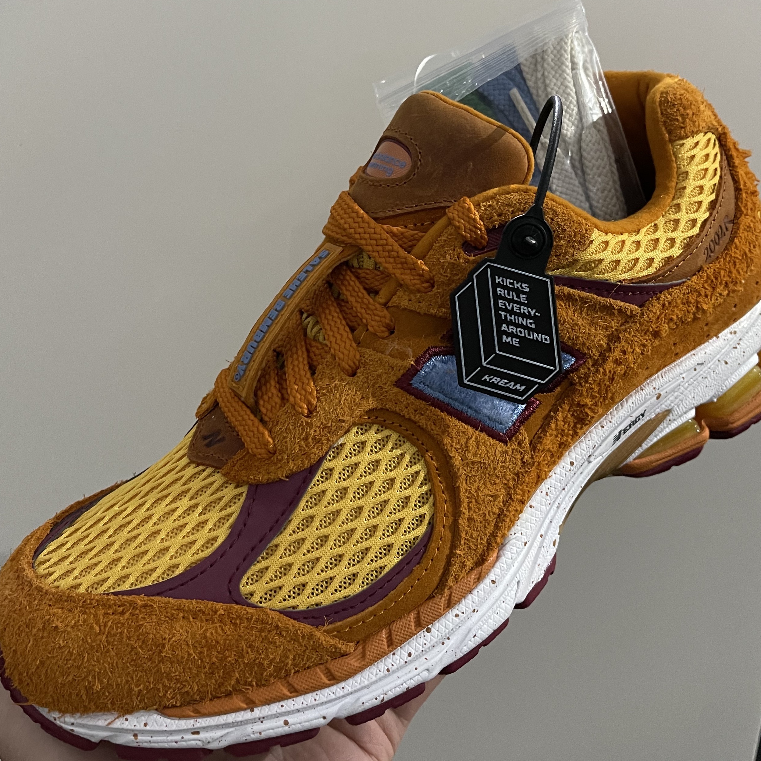 New Balance x Salehe Bembury 2002R Peace Be the Journey 착용 스타일