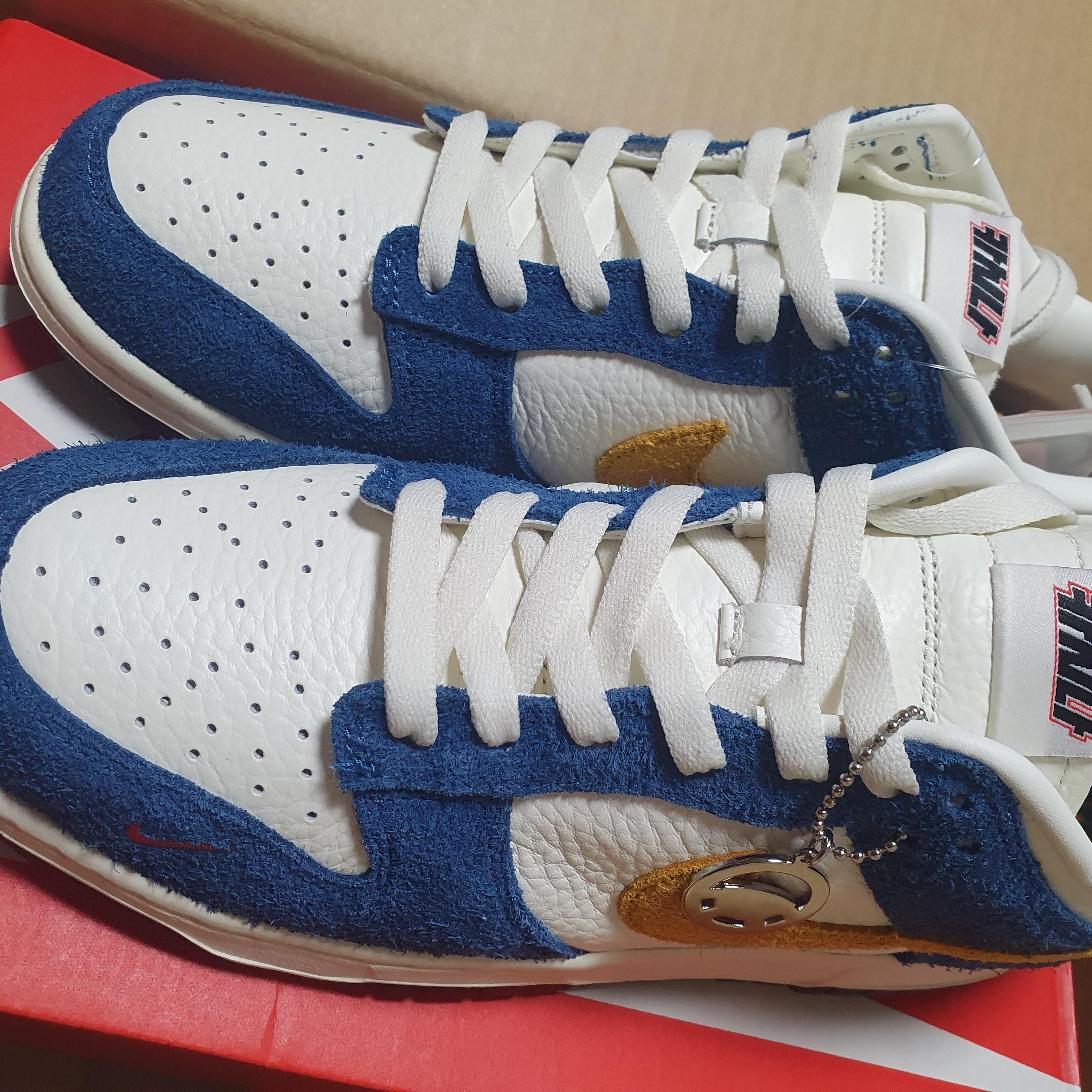 Nike x Kasina Dunk Low 80's Bus 착용 스타일 - 2