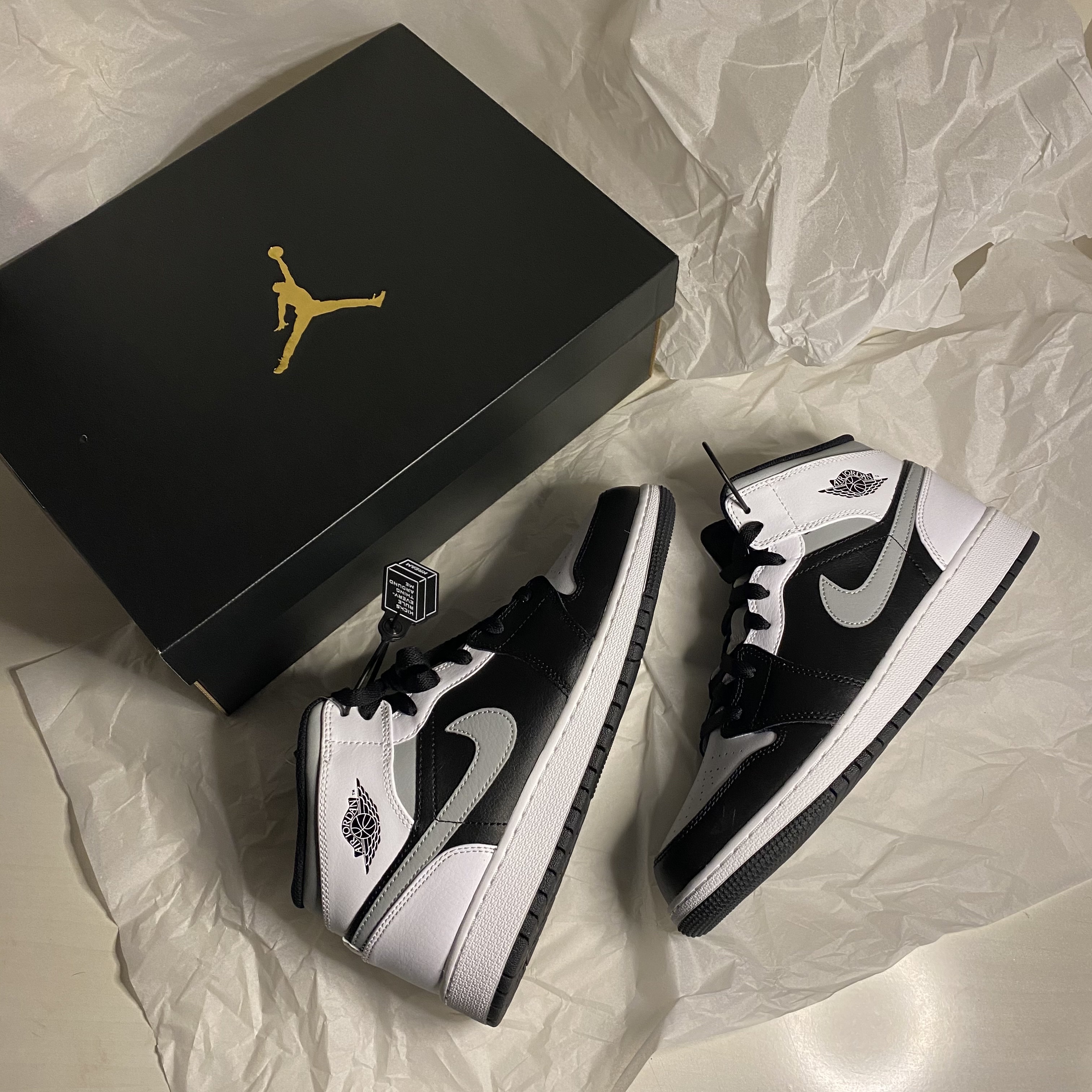 (GS) Jordan 1 Mid White Shadow 착용 스타일