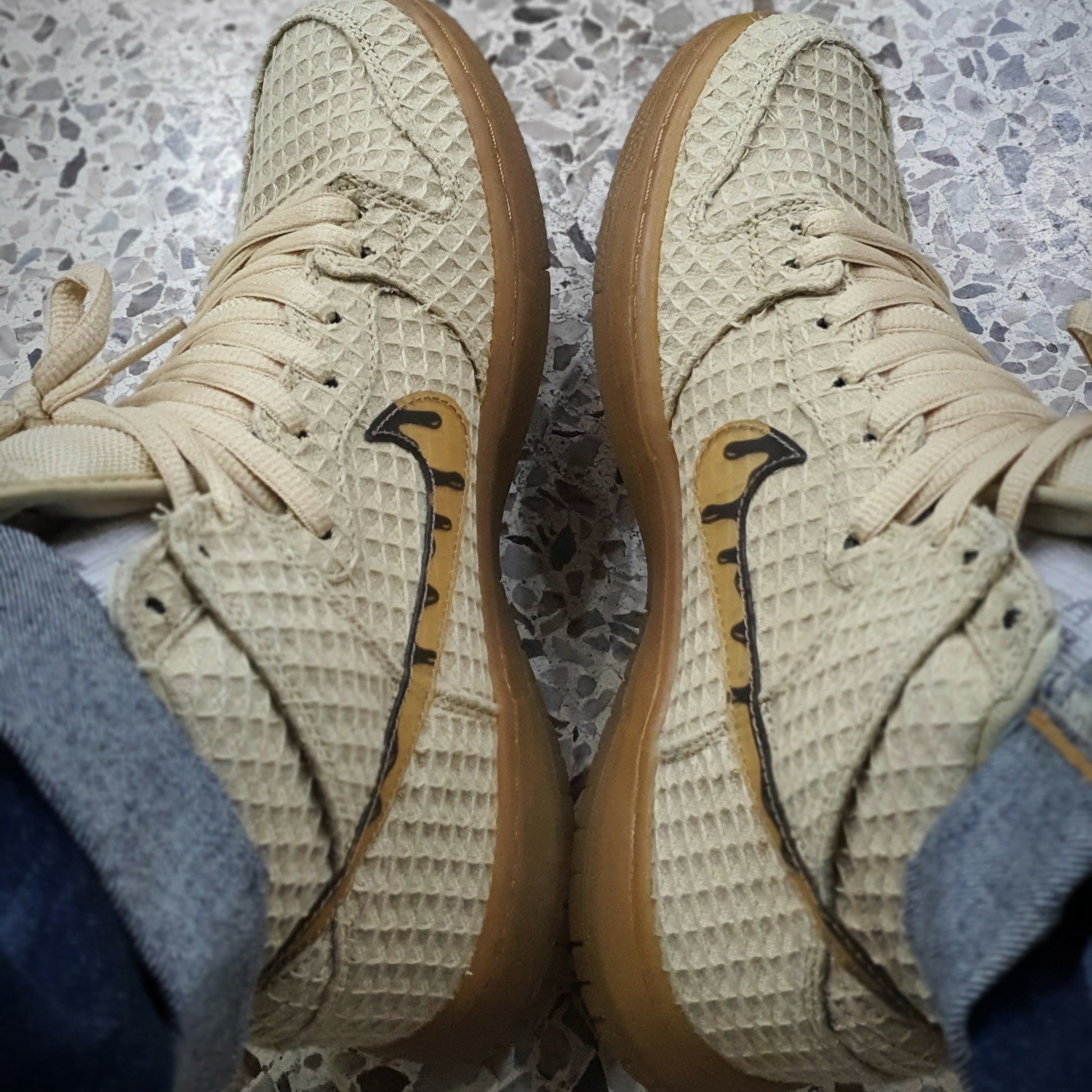Nike Dunk SB High Waffle 착용 스타일