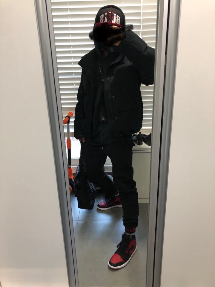 Jordan 1 Mid Bred Banned 2020 착용 스타일