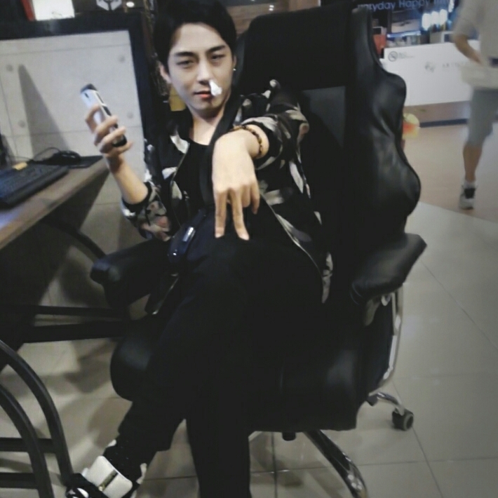 KREAM 프로필 이미지