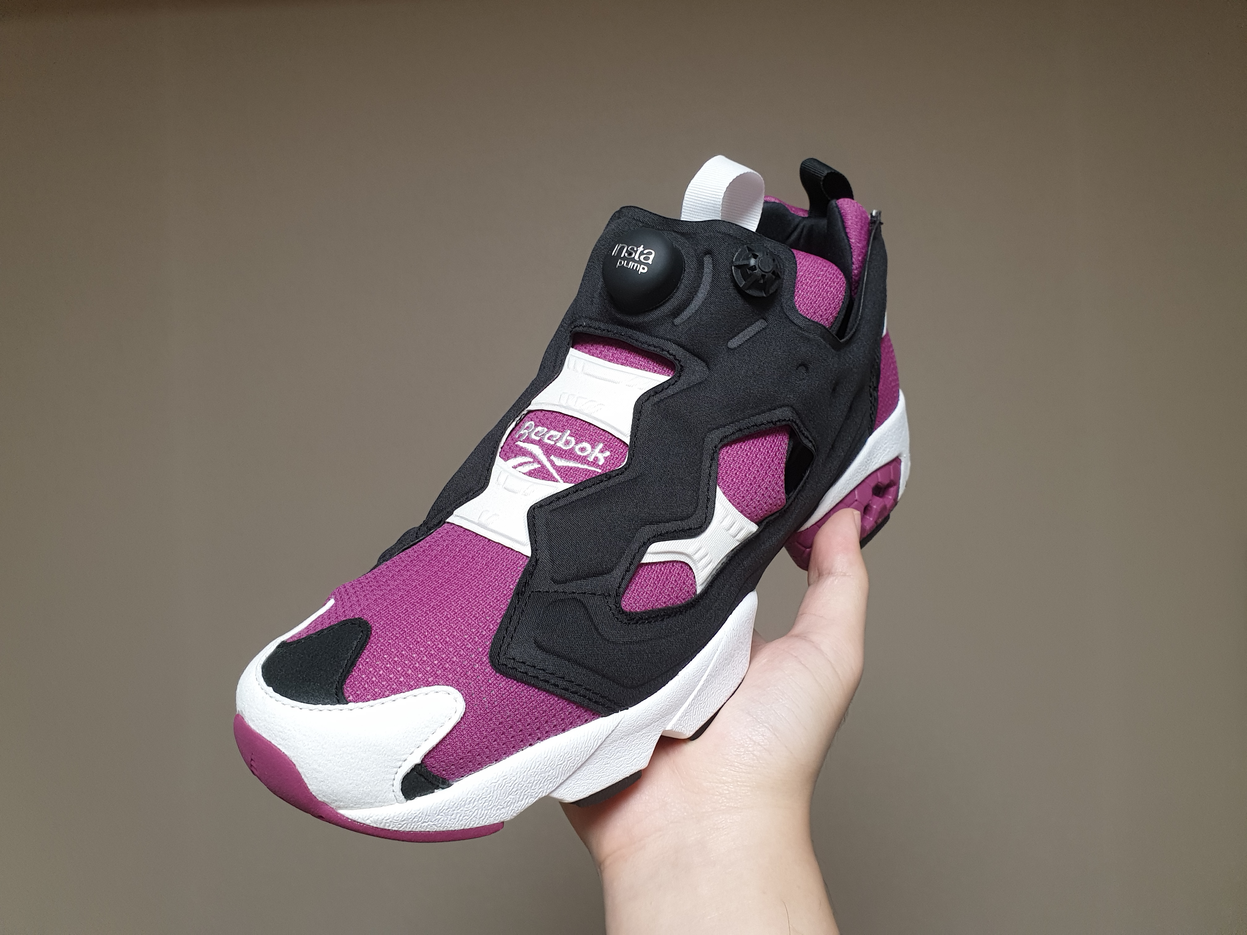 Reebok Instapump Fury Dark Violet 착용 스타일
