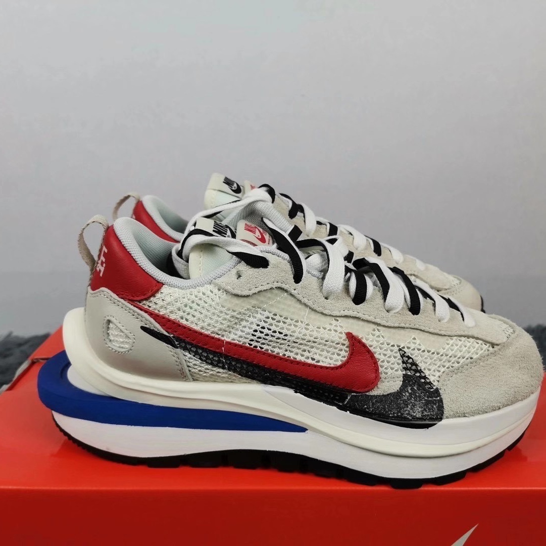 Nike x Sacai VaporWaffle Royal Fuchsia 착용 스타일