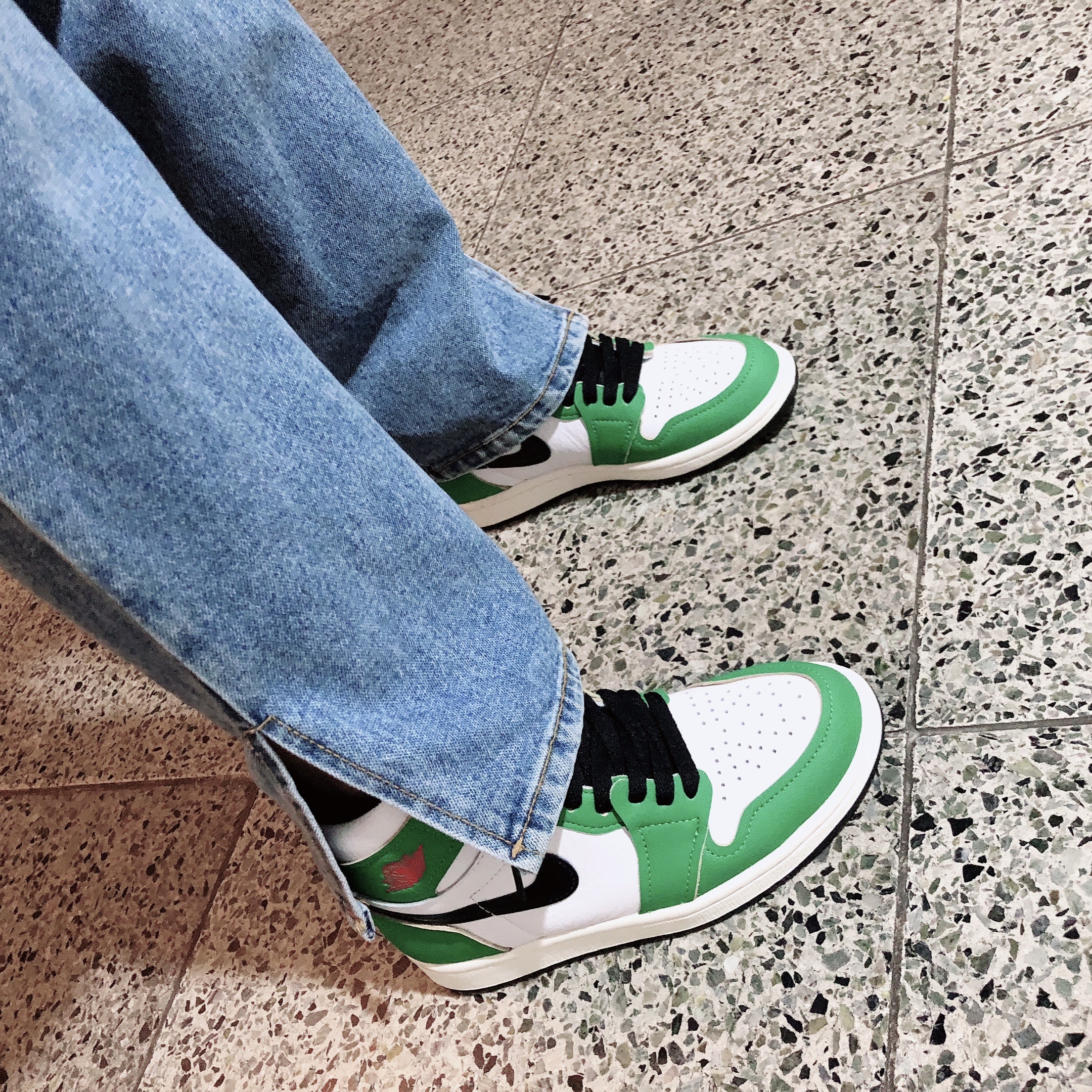 (W) Jordan 1 Retro High OG Lucky Green 착용 스타일