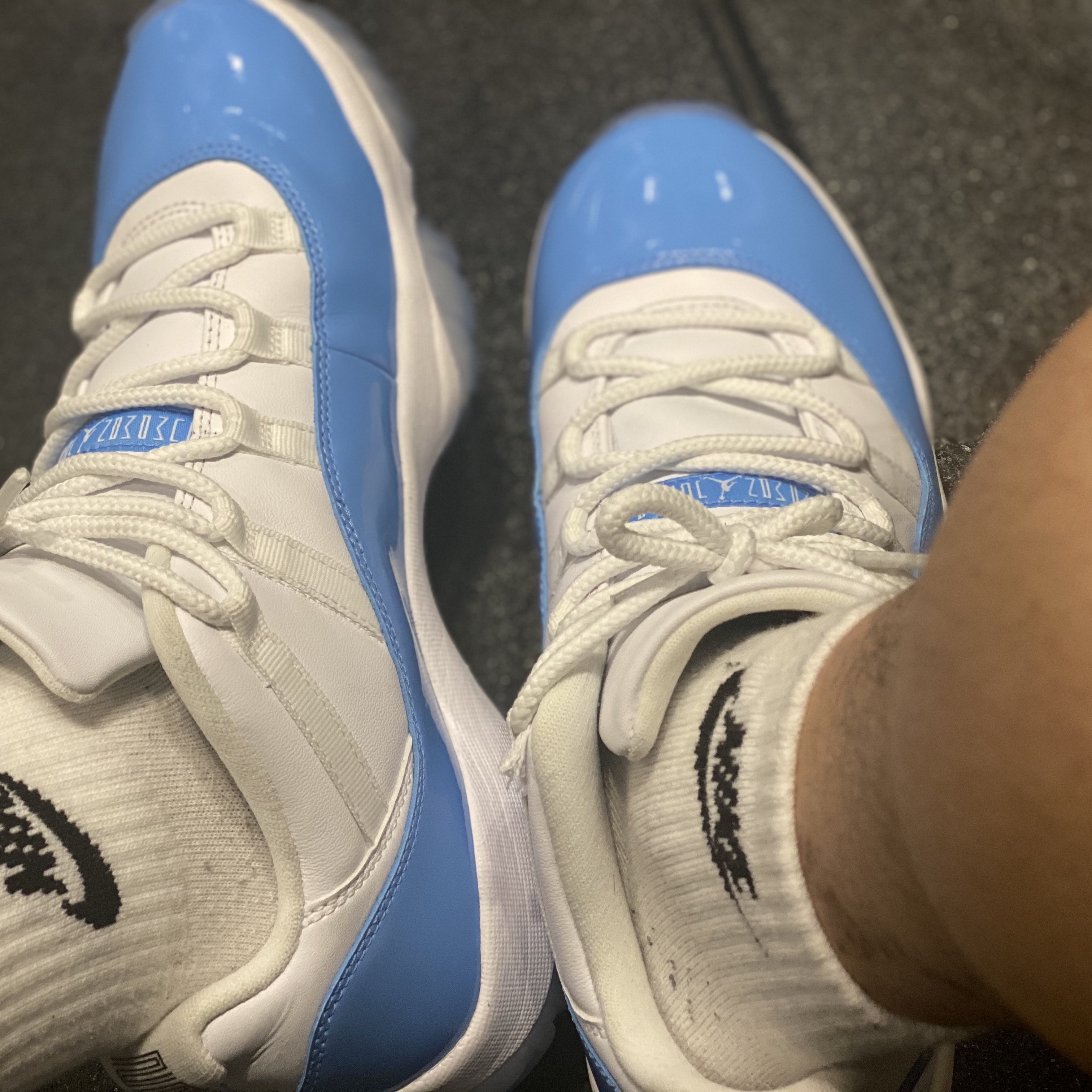 Jordan 11 Retro Low University Blue 2017 착용 스타일