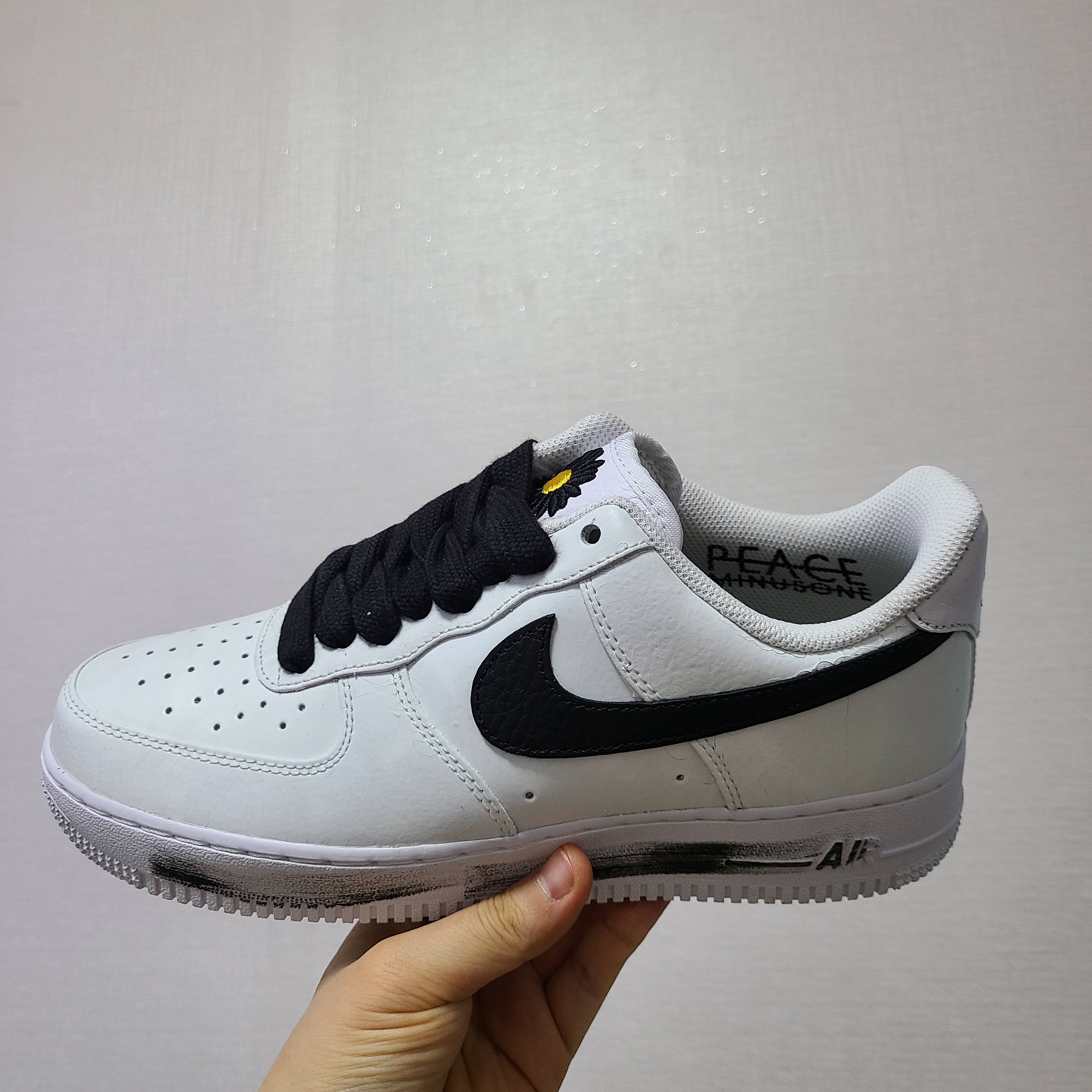 Nike x Peaceminusone Air Force 1 Low Para-Noise 2.0 착용 스타일 - 2