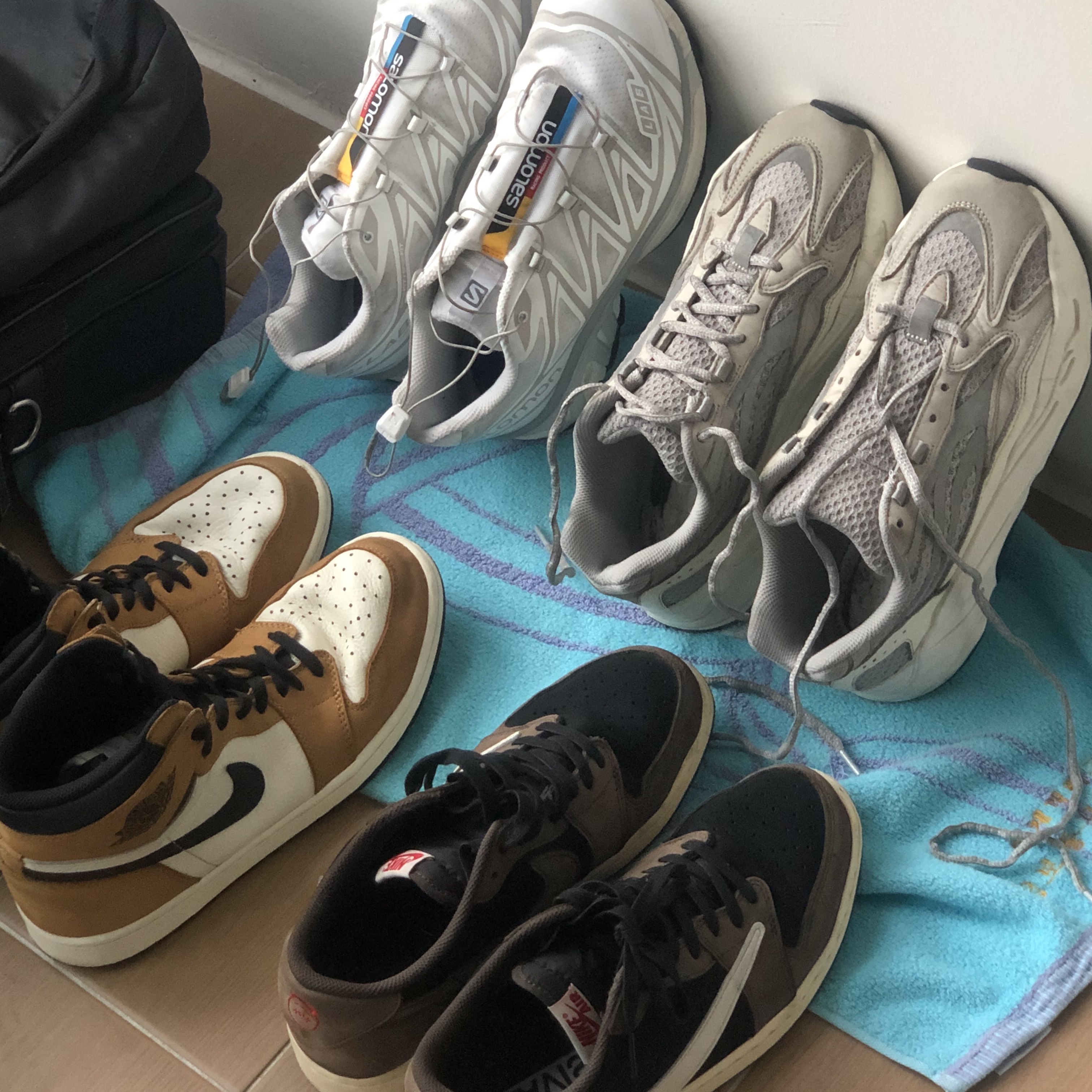Jordan 1 Retro High Rookie of the Year, Salomon XT-6 ADV White 착용 스타일