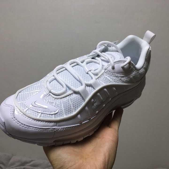 Nike Air Max 98 White 착용 스타일 - 4