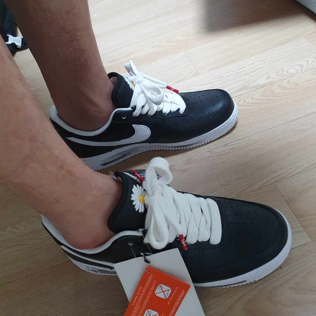 Nike x Peaceminusone Air Force 1 Low Para-Noise 착용 스타일