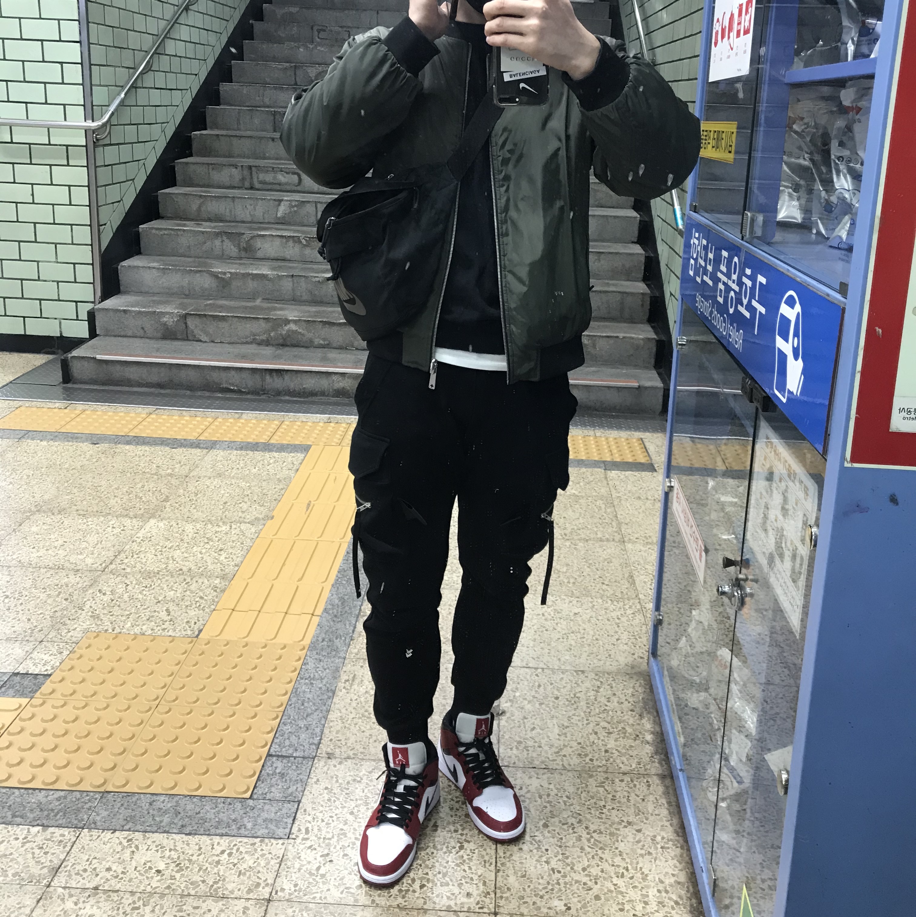 Jordan 1 Mid Chicago 2020, Jordan 1 Retro High OG Chicago 2015 착용 스타일 - 3