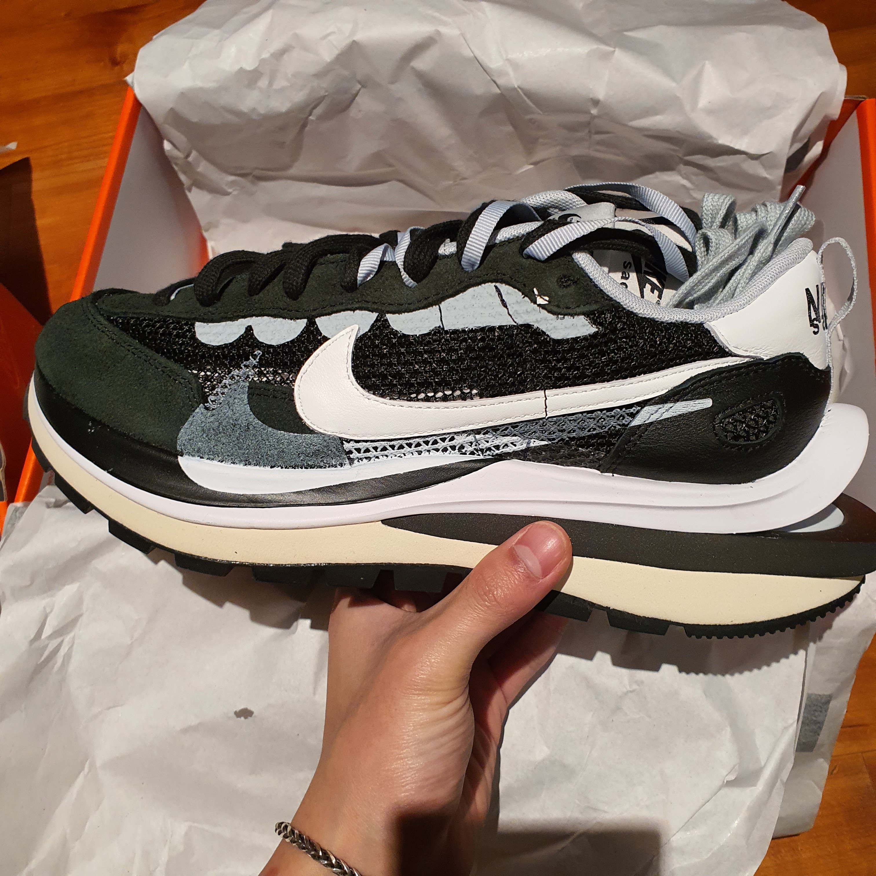 Nike x Sacai VaporWaffle Black White, Nike x Sacai VaporWaffle Royal Fuchsia 착용 스타일 - 1