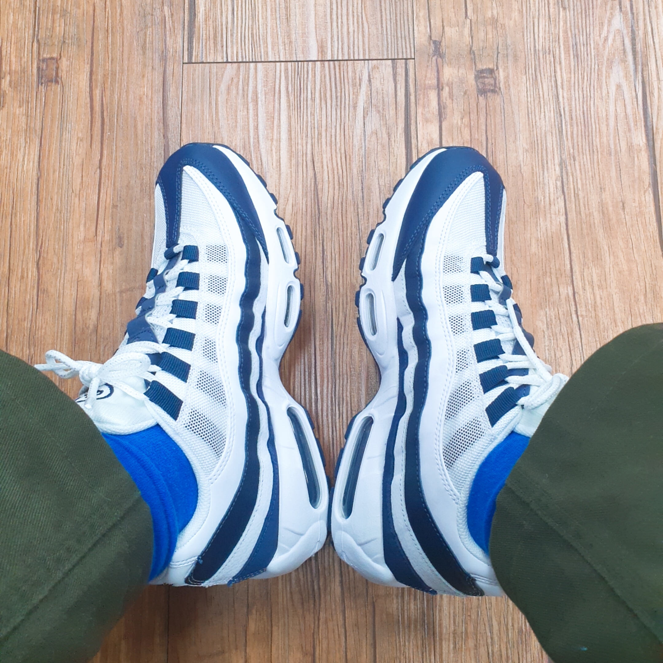 Nike Air Max 95 Essential Midnight Navy 착용 스타일