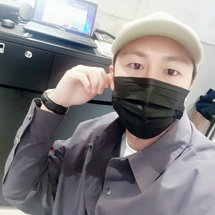 KREAM 프로필 이미지