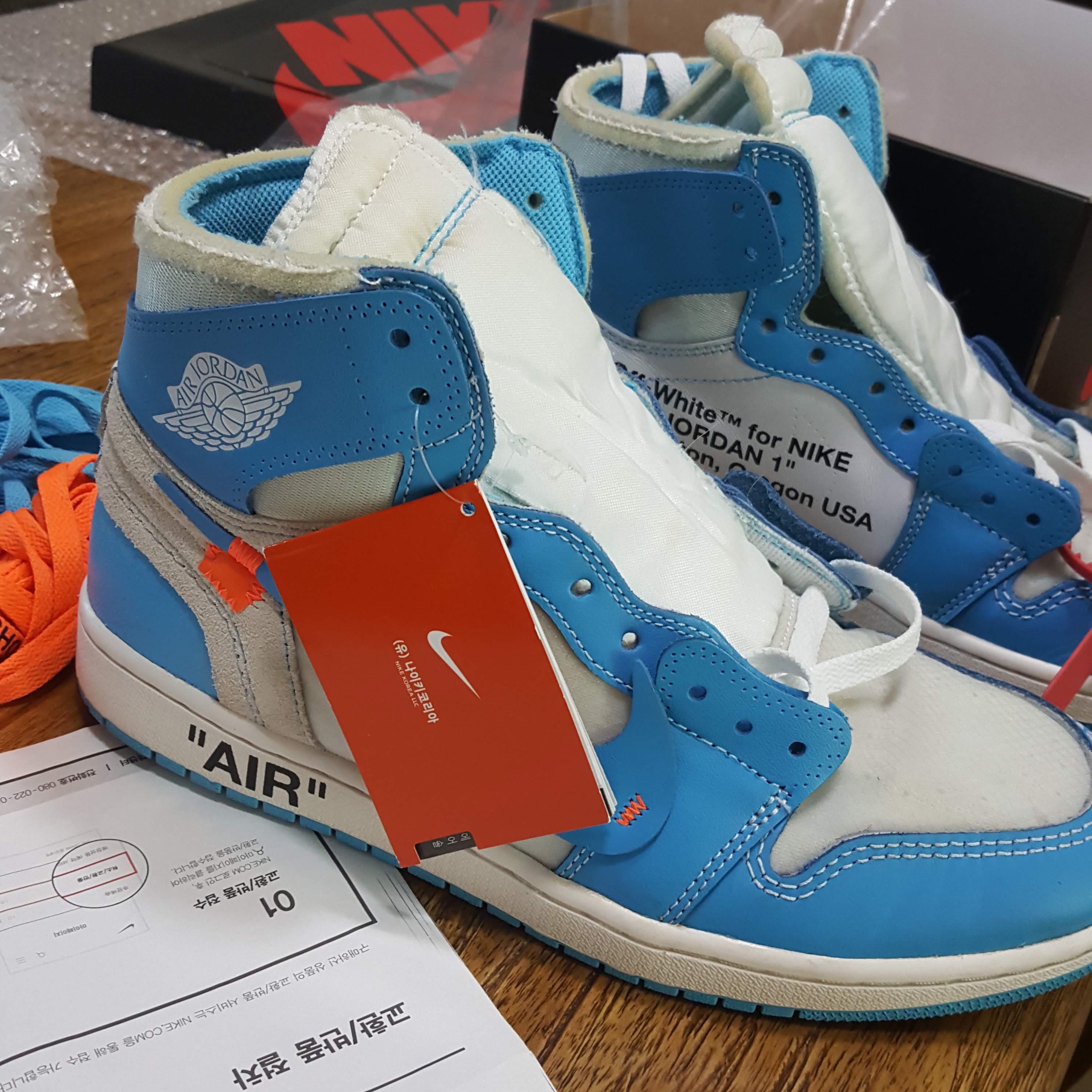 Jordan 1 x Off-White Retro High University Blue 착용 스타일