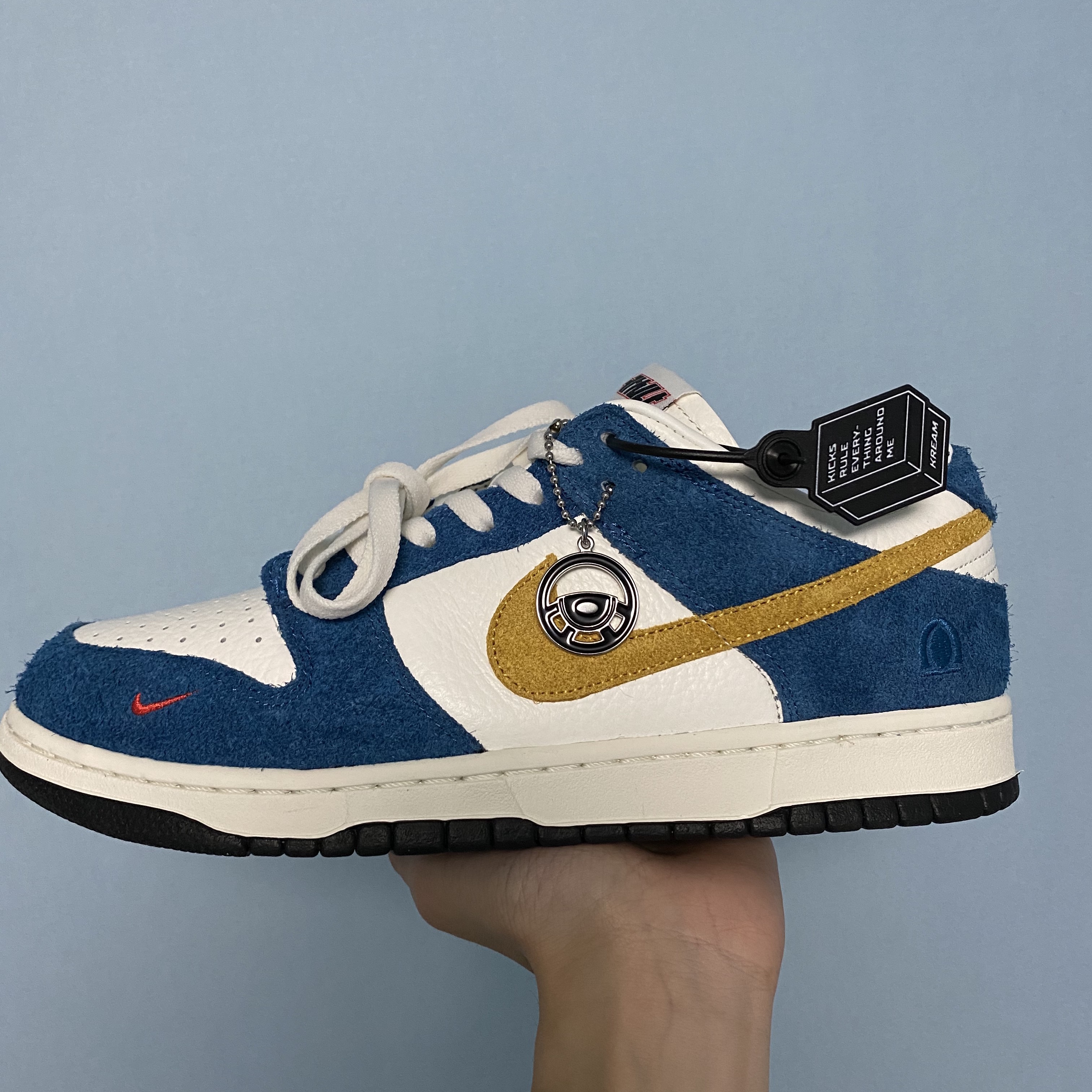 Nike x Kasina Dunk Low 80's Bus 착용 스타일