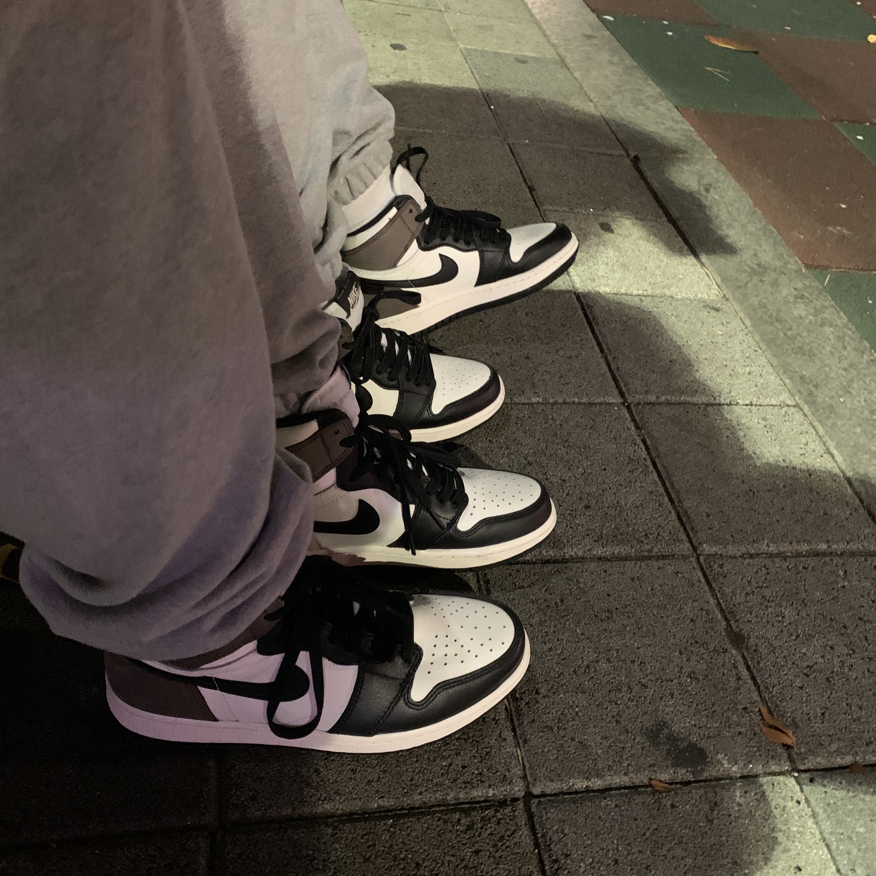 Jordan 1 Retro High OG Black Mocha, (GS) Jordan 1 Retro High OG Black Mocha 착용 스타일 - 2