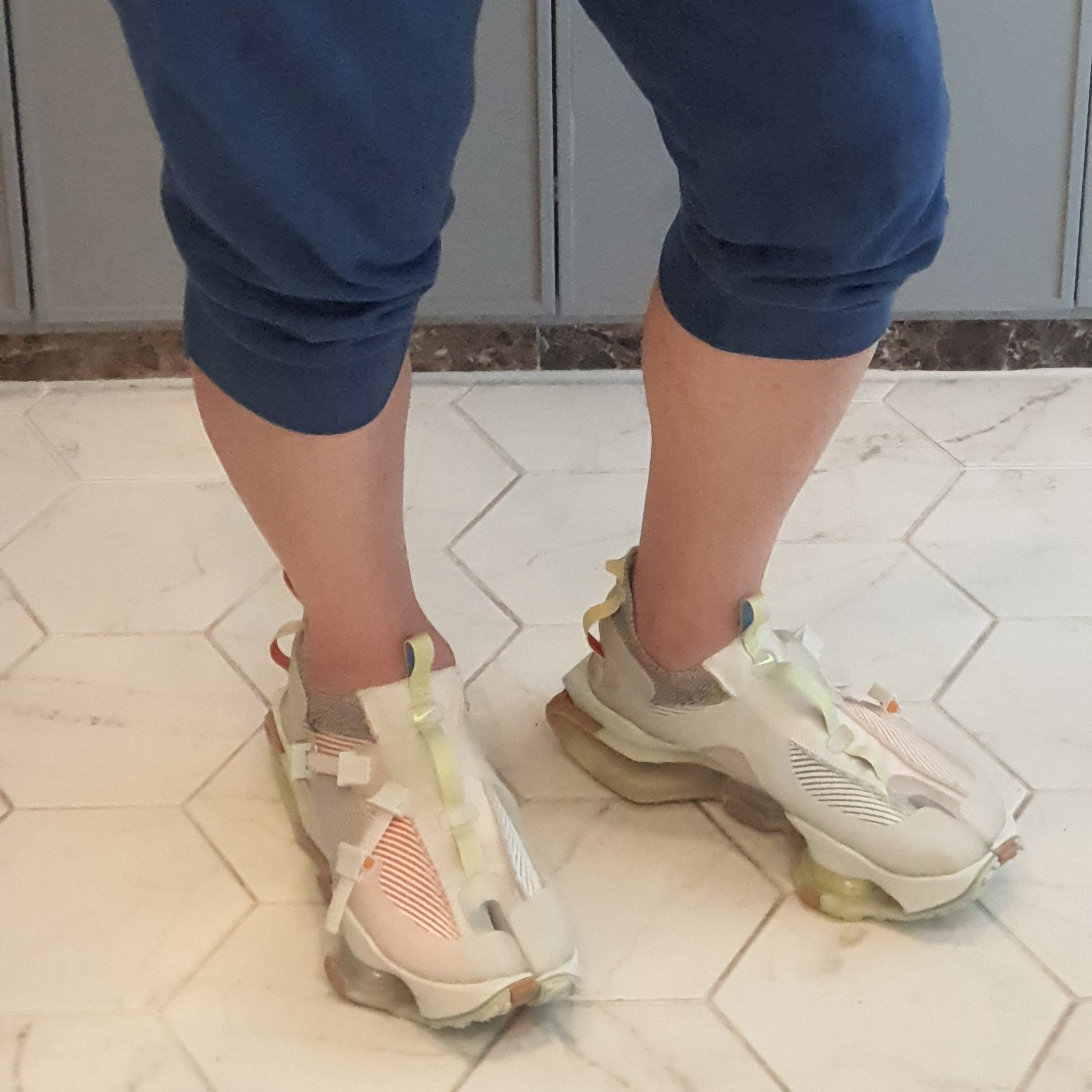 Nike ISPA Road Warrior Volt 착용 스타일 - 2