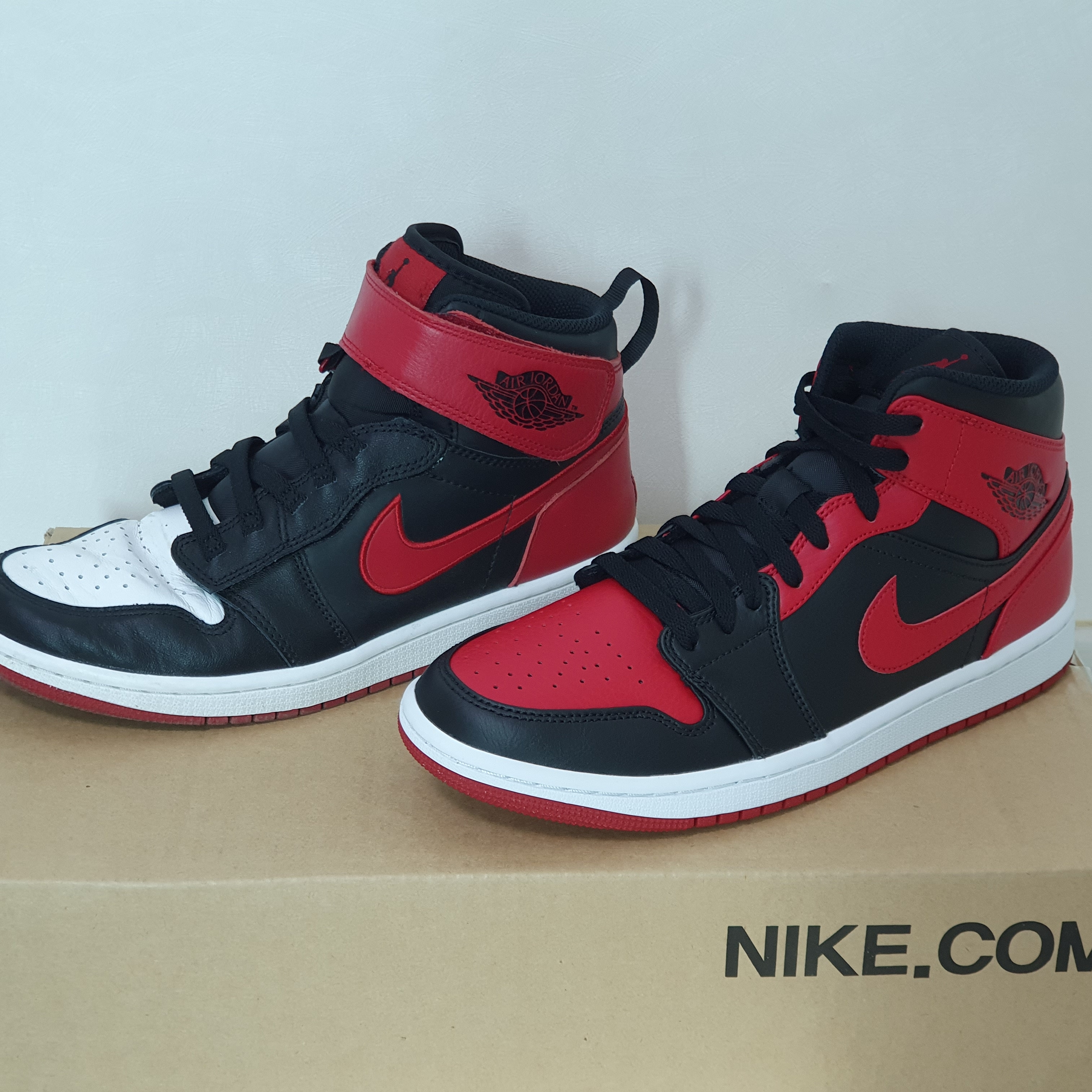 Jordan 1 Mid Bred Banned 2020, Jordan 1 High FlyEase Bred White Toe 착용 스타일 - 1