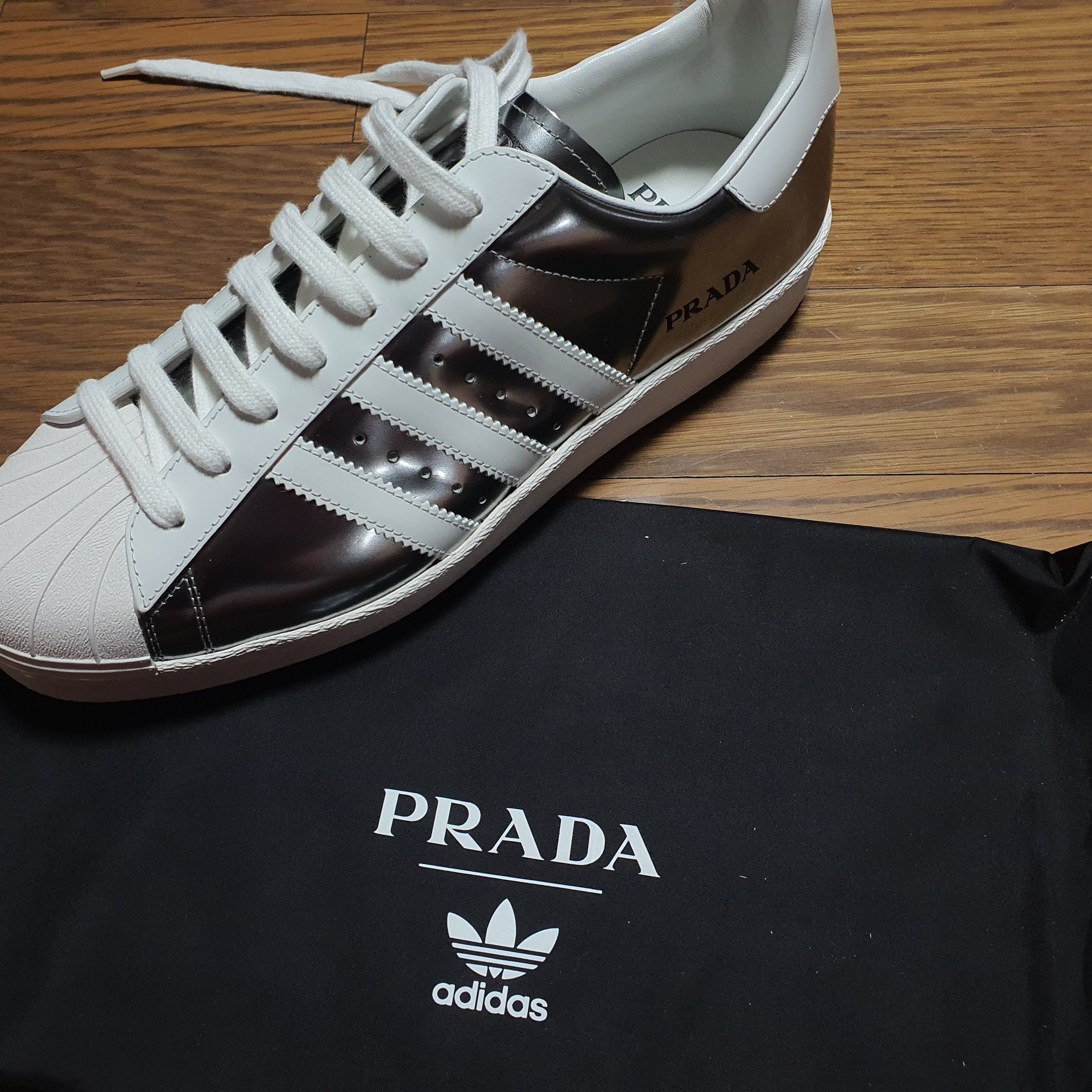 Adidas x Prada Superstar Metallic Silver 착용 스타일