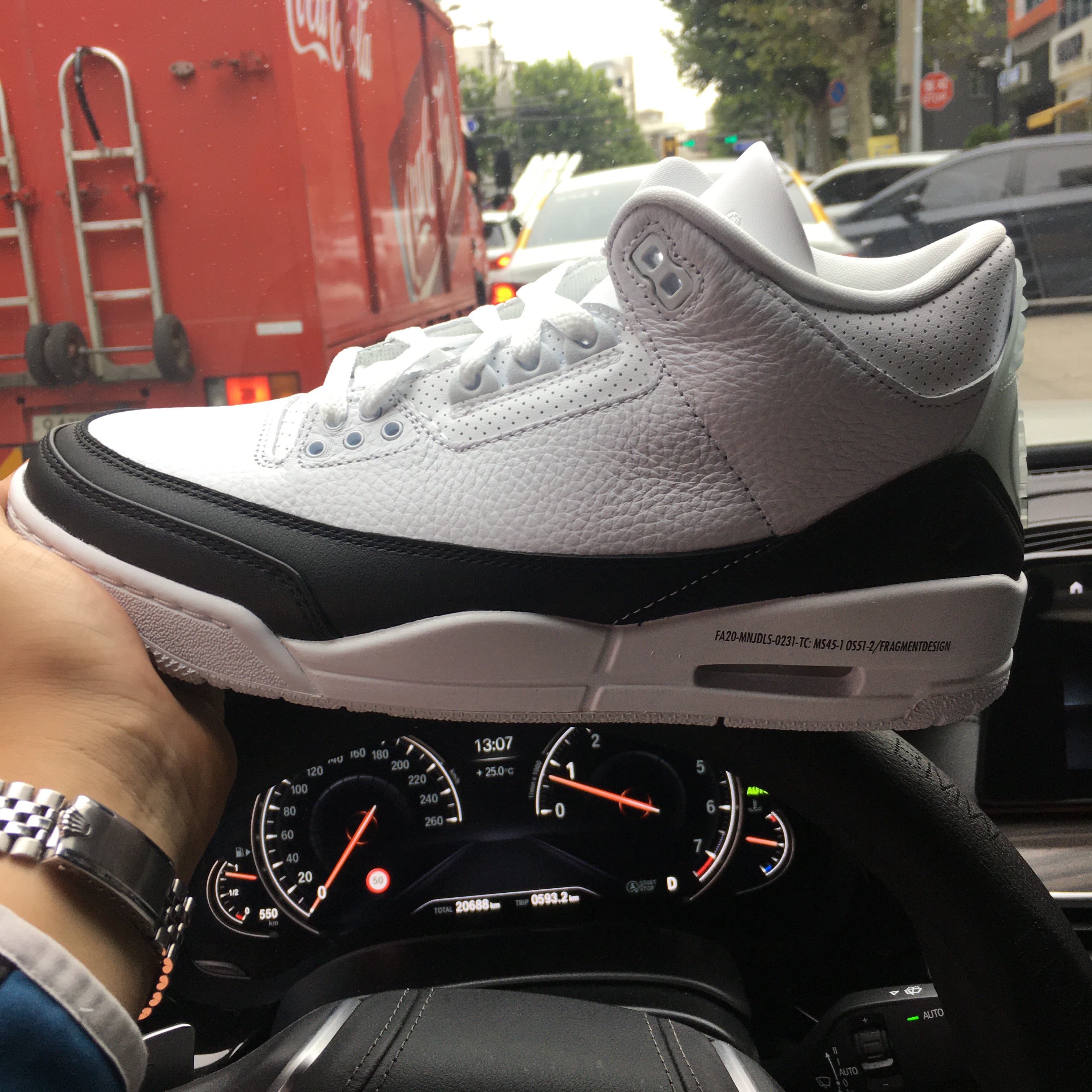 Jordan 3 x Fragment Retro SP White Black 착용 스타일
