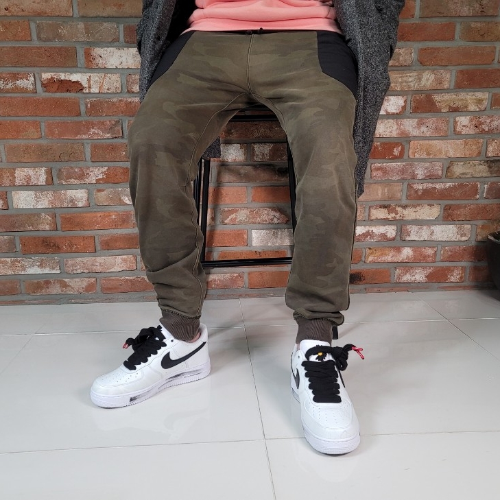 Nike x Peaceminusone Air Force 1 Low Para-Noise 2.0 착용 스타일 - 2