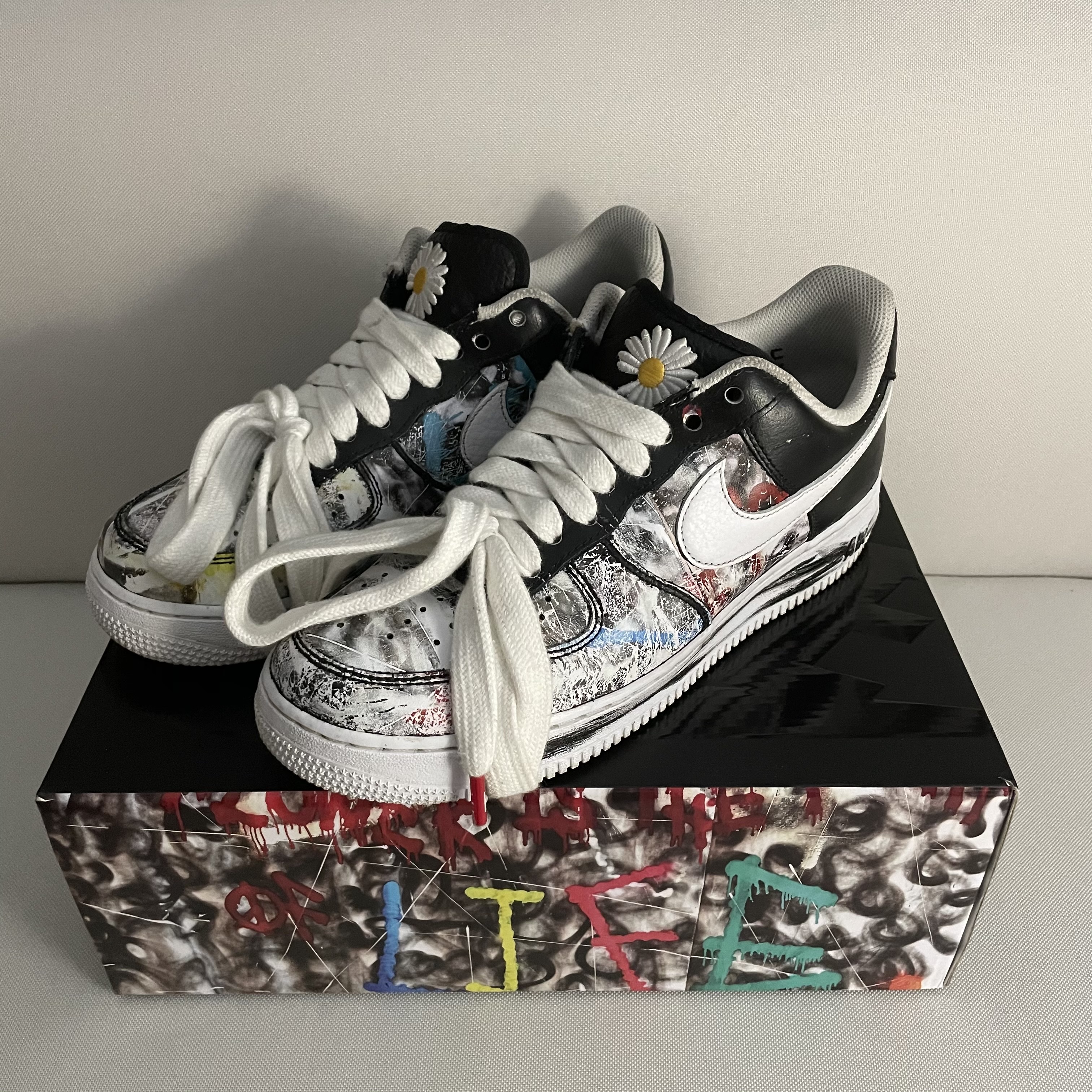 Nike x Peaceminusone Air Force 1 Low Para-Noise 착용 스타일