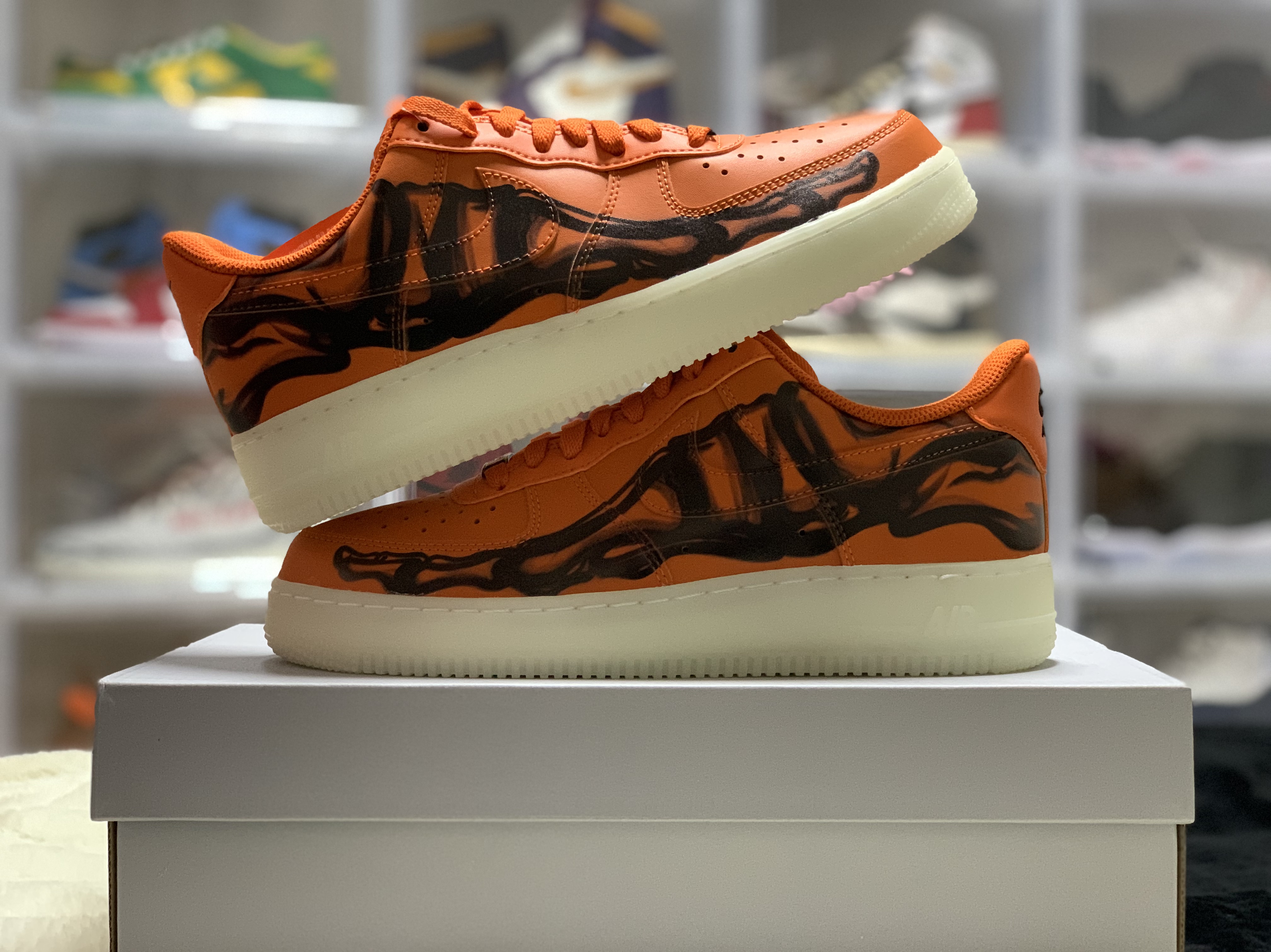 Nike Air Force 1 Low '07 Orange Skeleton 착용 스타일 - 3