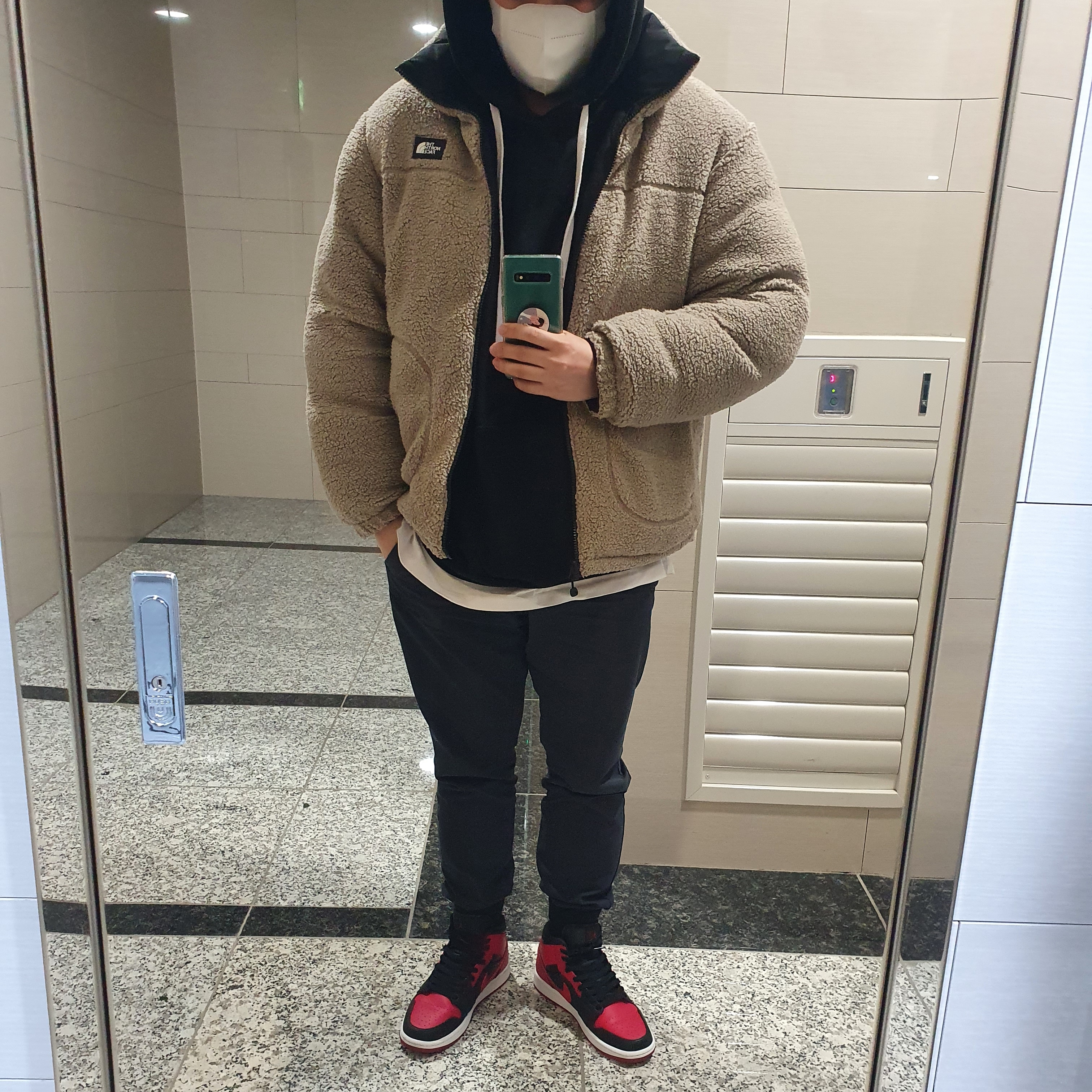 Jordan 1 Mid Bred Banned 2020 착용 스타일