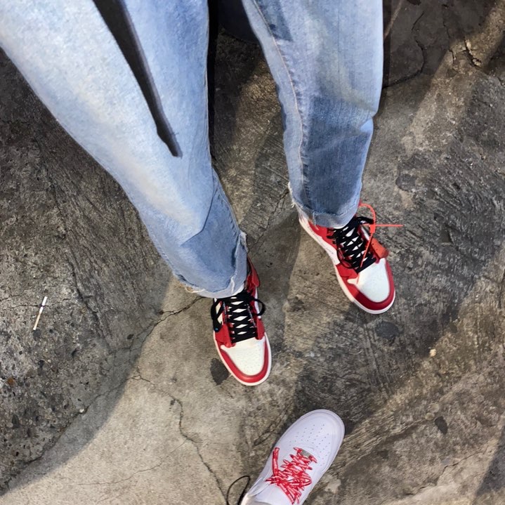 Jordan 1 x Off-White Retro High Chicago The Ten, Nike x Supreme Air Force 1 Low White ์ฐฉ์ฉ ์คํ์ผ