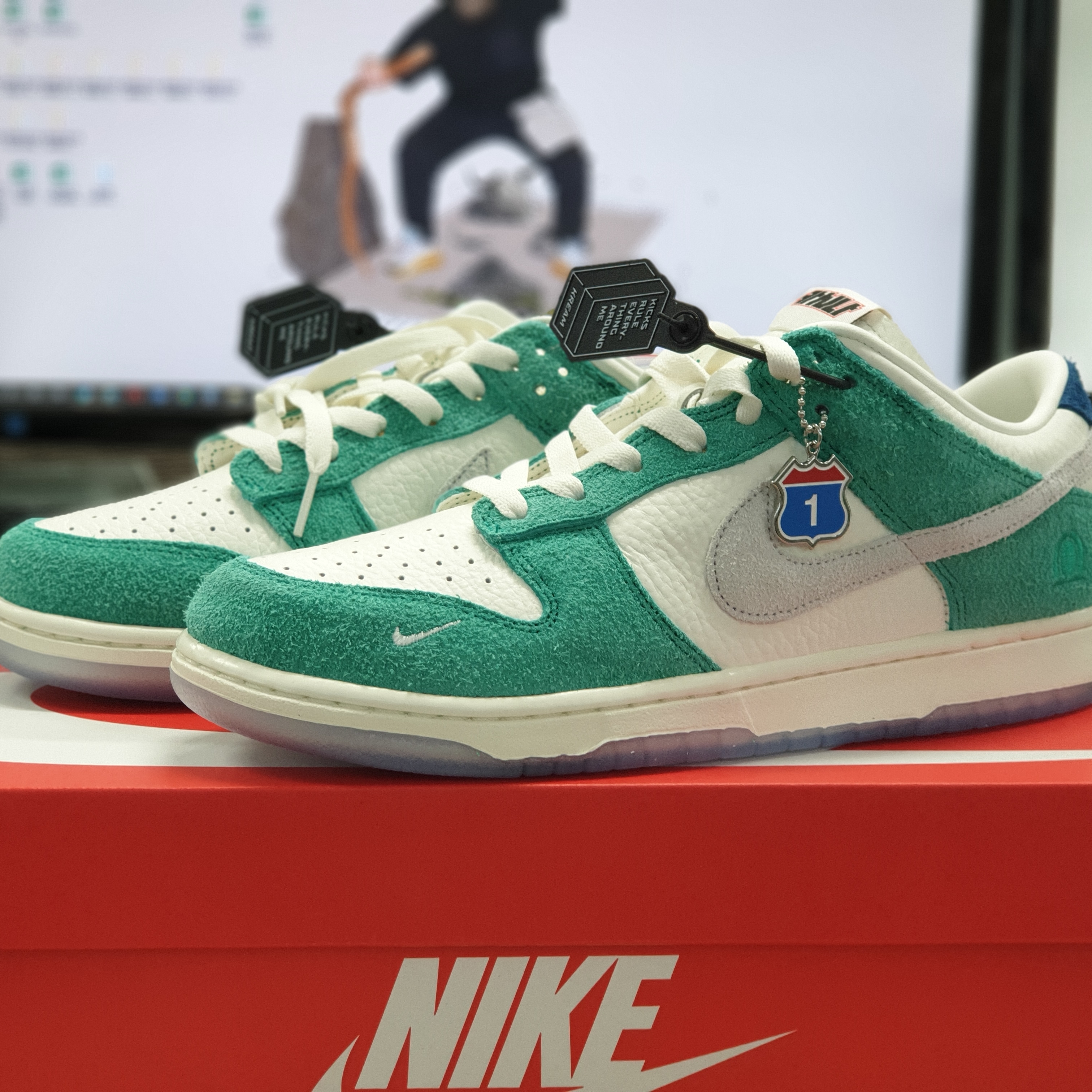 Nike x Kasina Dunk Low Road Sign - Kasina Exclusive 착용 스타일