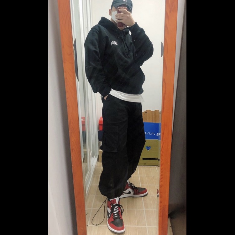 Jordan 1 Mid Chicago Black Toe 착용 스타일