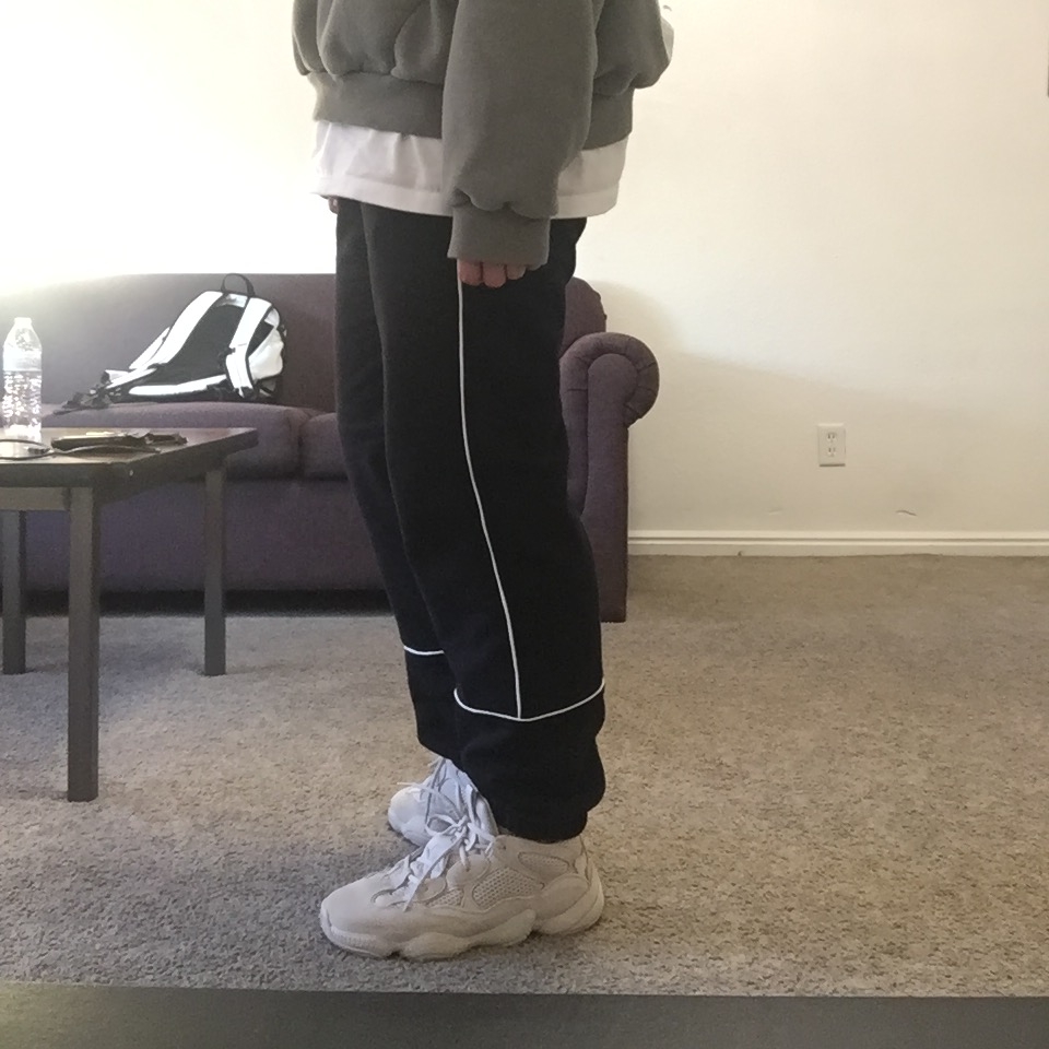 Adidas Yeezy 500 Blush 2018 착용 스타일
